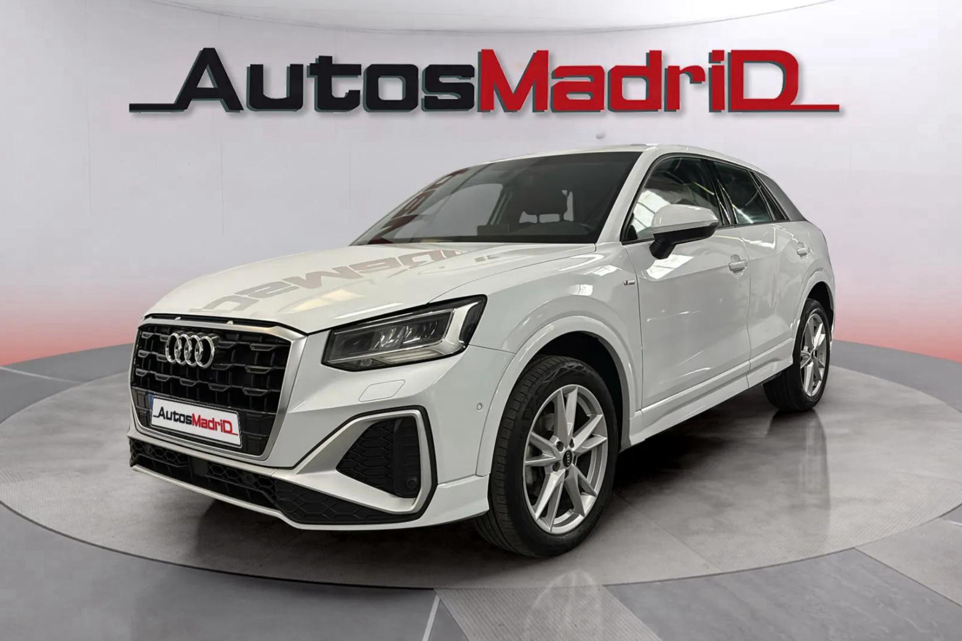 Audi Q2 S line 30 TDI - foto 7