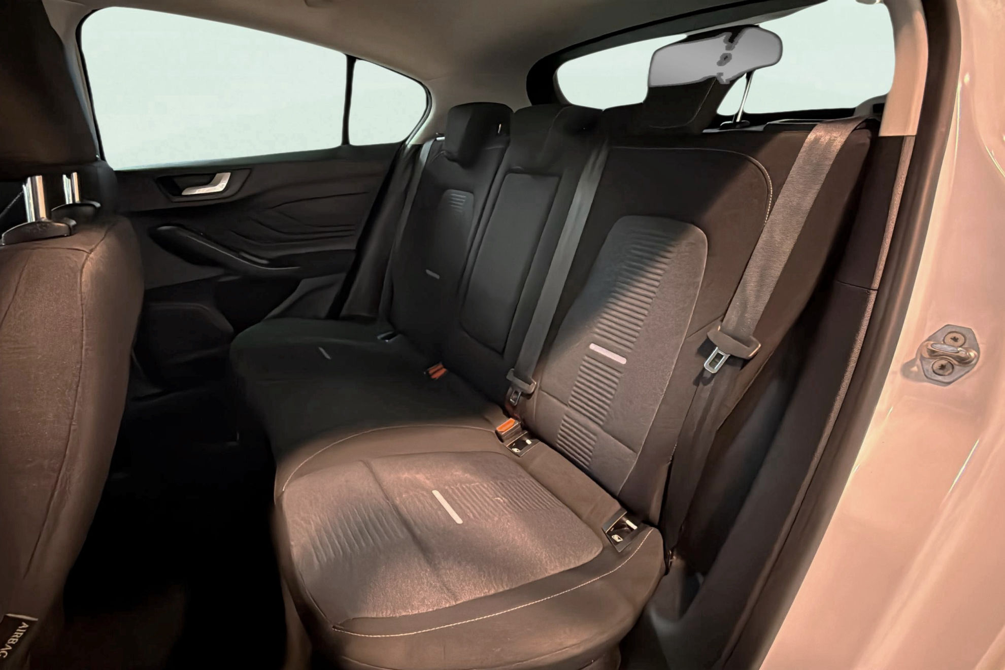 Ford Focus 1.0 EcoBoost MHEV Active SB - foto 13