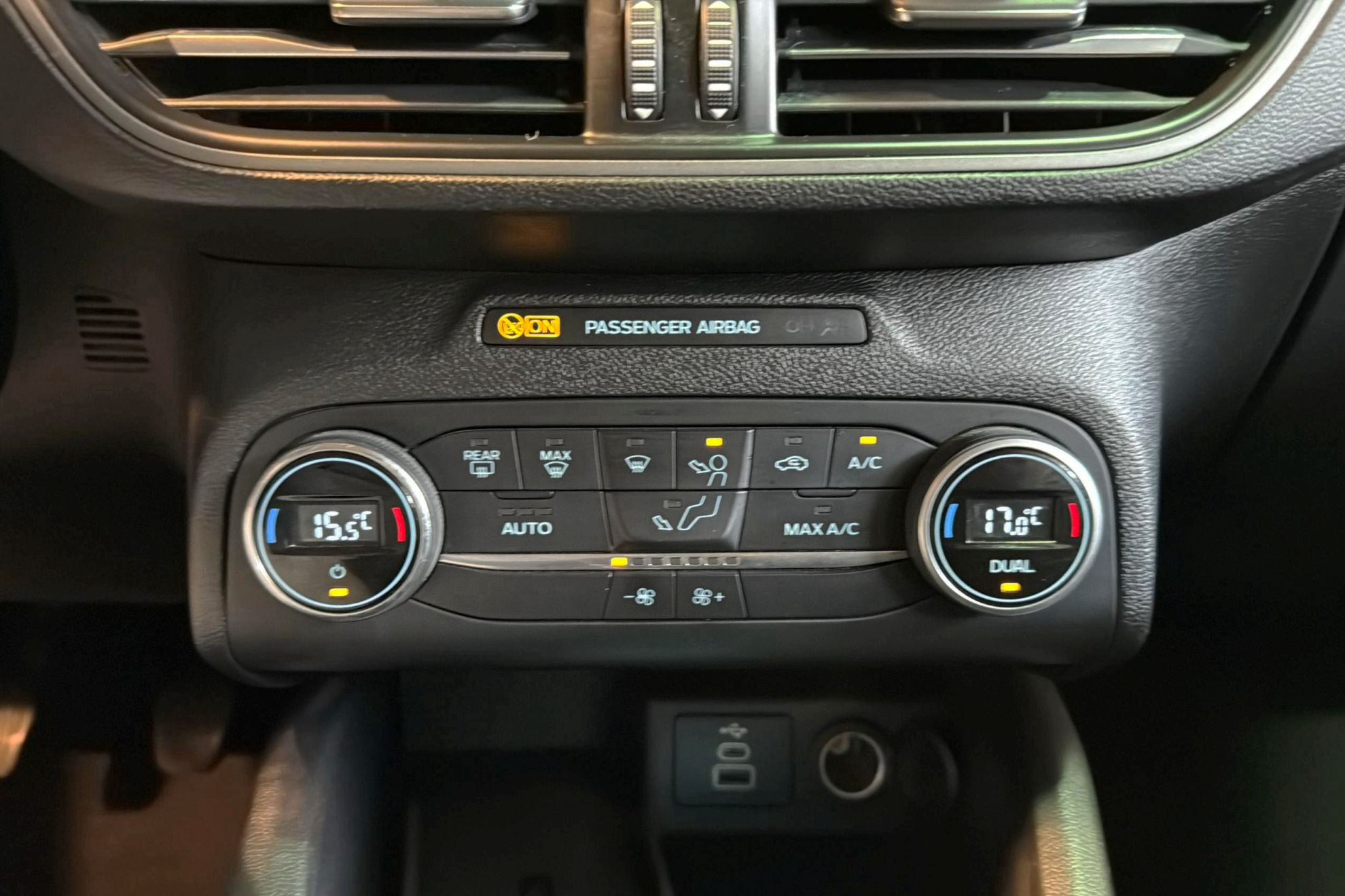 Ford Focus 1.0 EcoBoost MHEV Active SB - foto 23