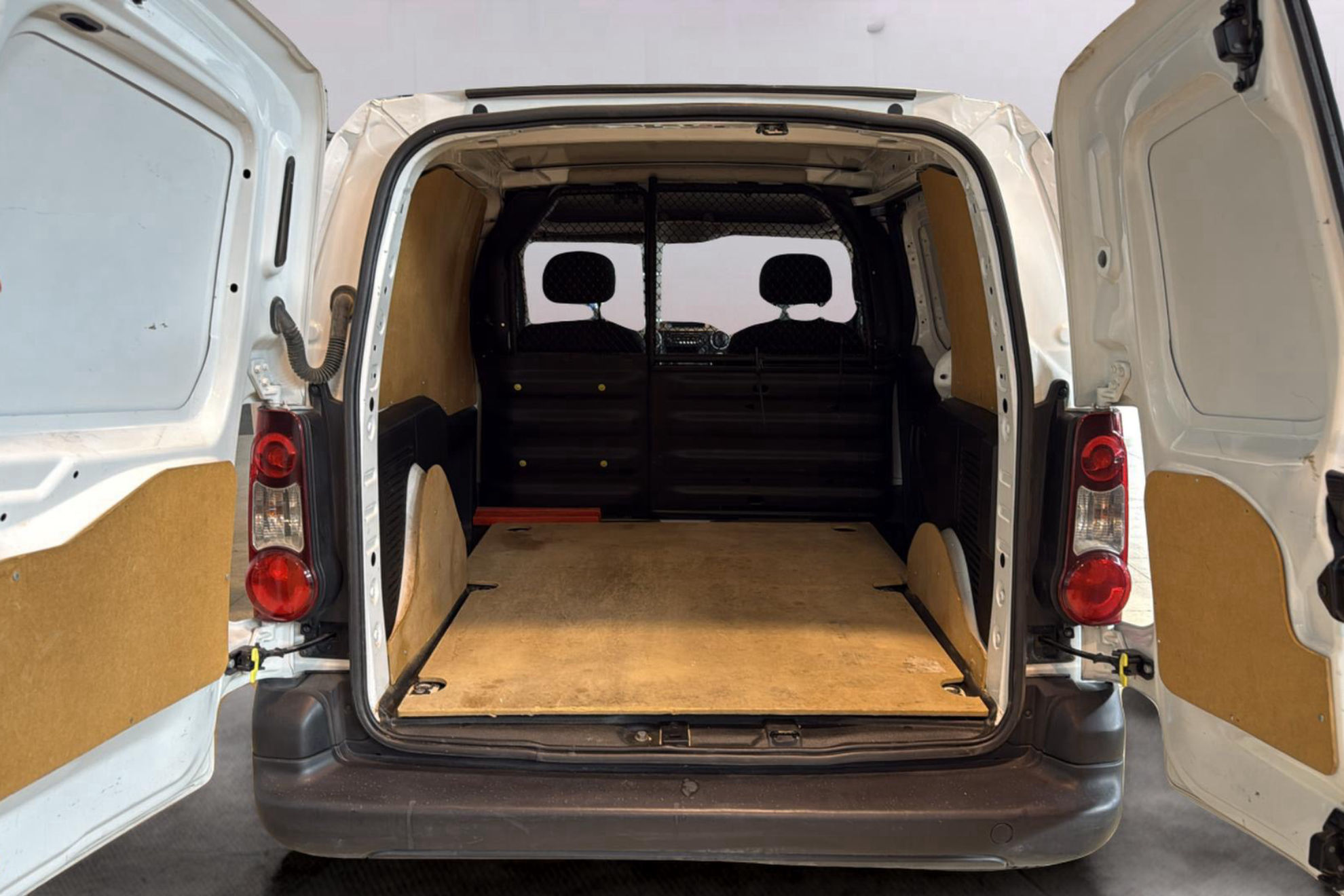 Peugeot Partner Premium Standard 600kg BlueHDi - foto 7