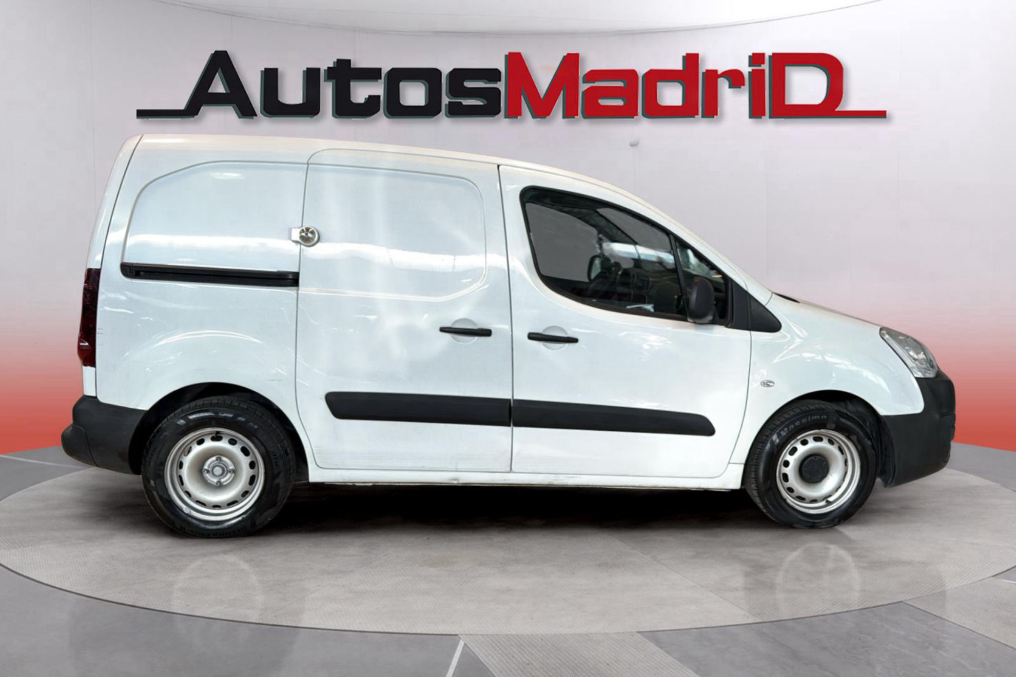 Peugeot Partner Premium Standard 600kg BlueHDi - foto 9