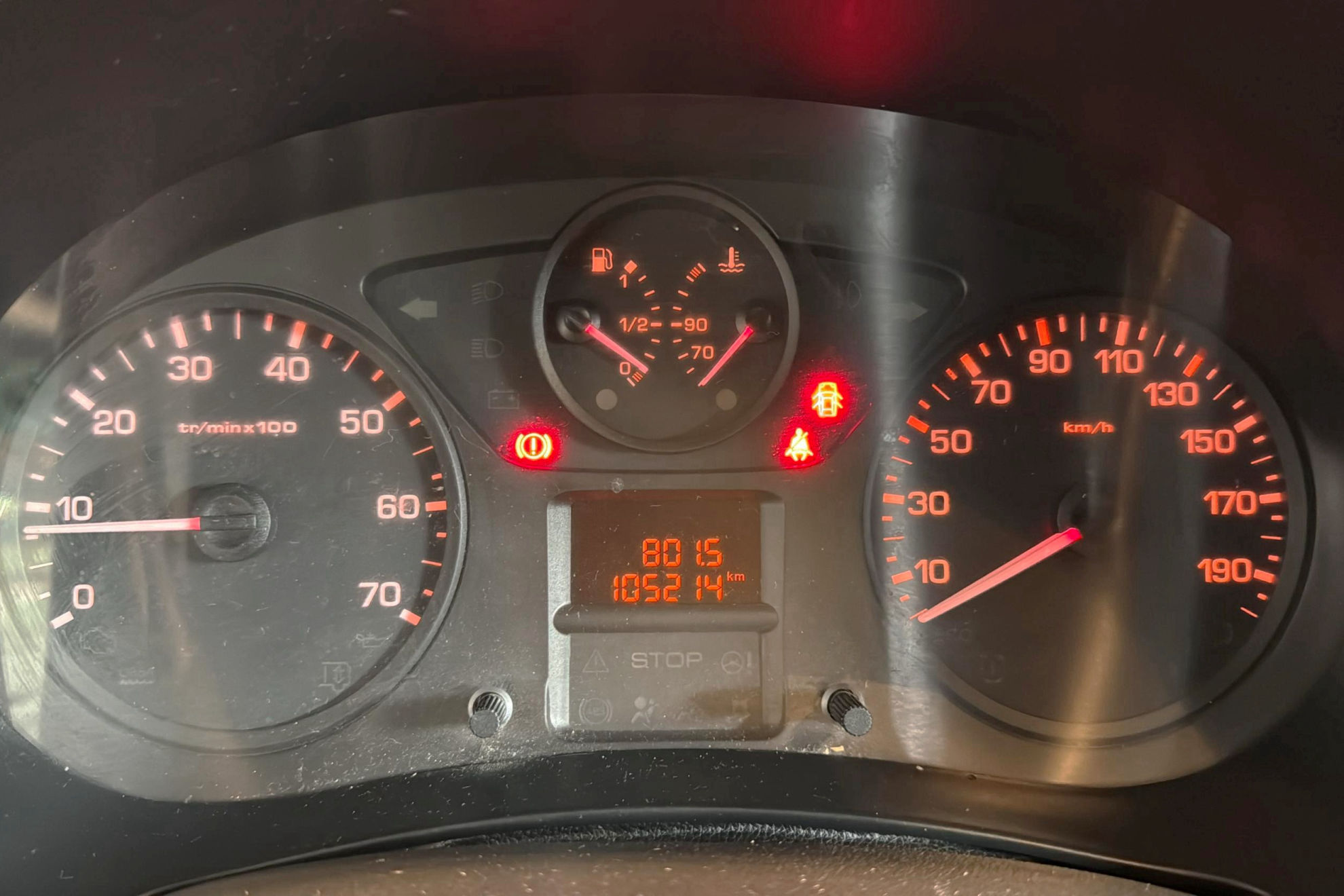 Peugeot Partner Premium Standard 600kg BlueHDi - foto 17