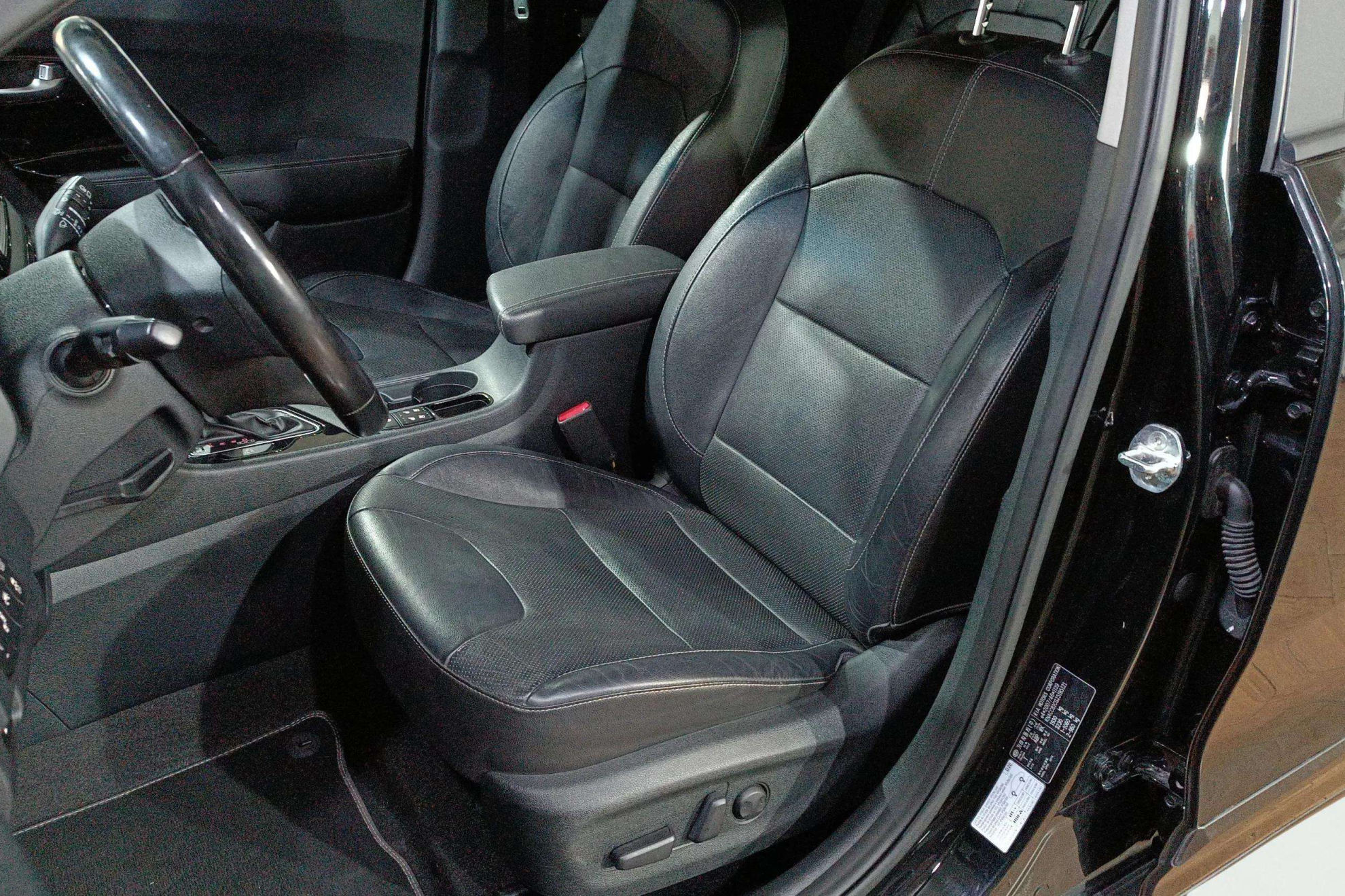 Kia Niro 1.6 GDi Híbrido Emotion - foto 14