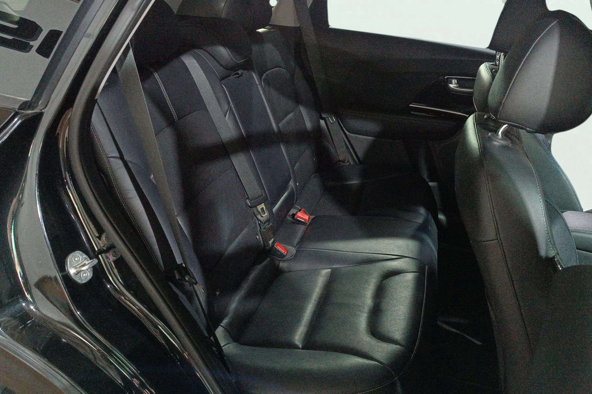 Kia Niro 1.6 GDi Híbrido Emotion - foto 15