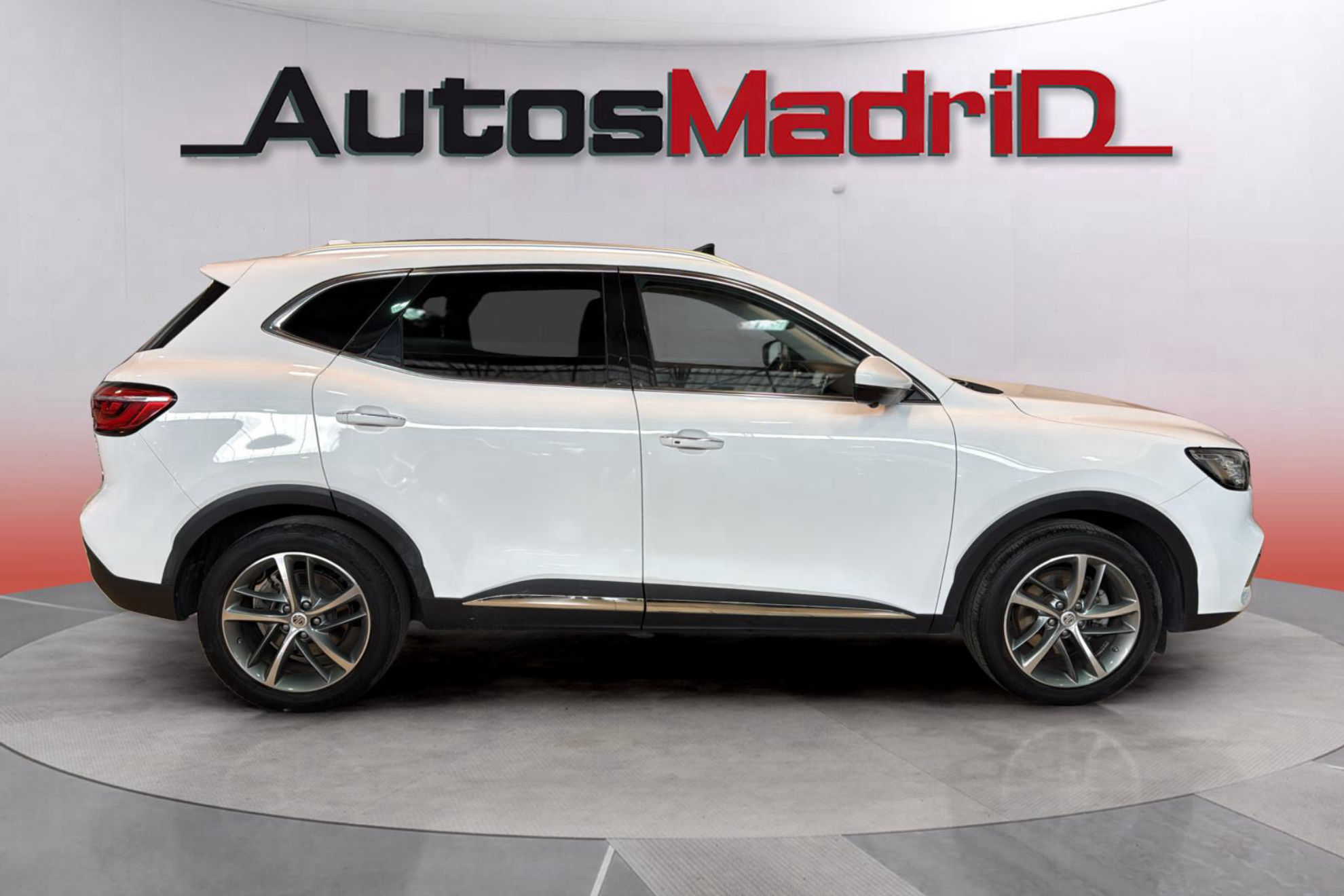 MG HS 1.5 Turbo GDI Luxury DCT - foto 9