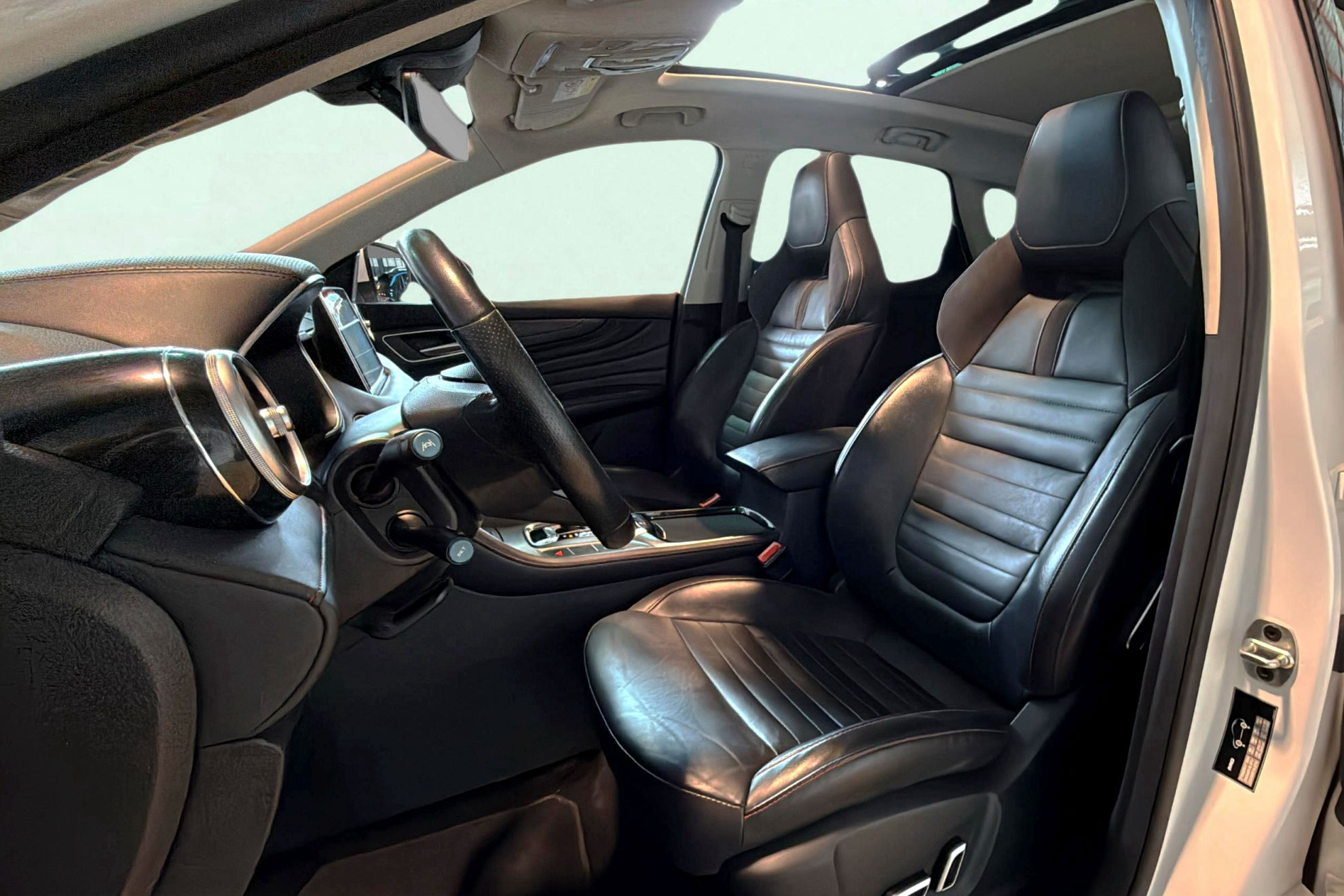MG HS 1.5 Turbo GDI Luxury DCT - foto 12