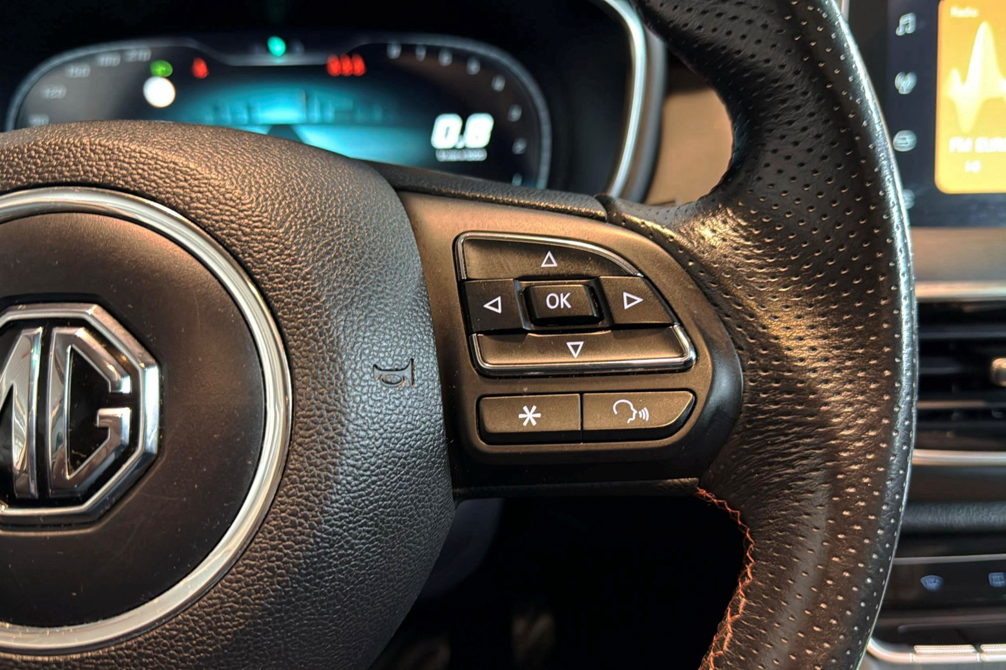 MG HS 1.5 Turbo GDI Luxury DCT - foto 19