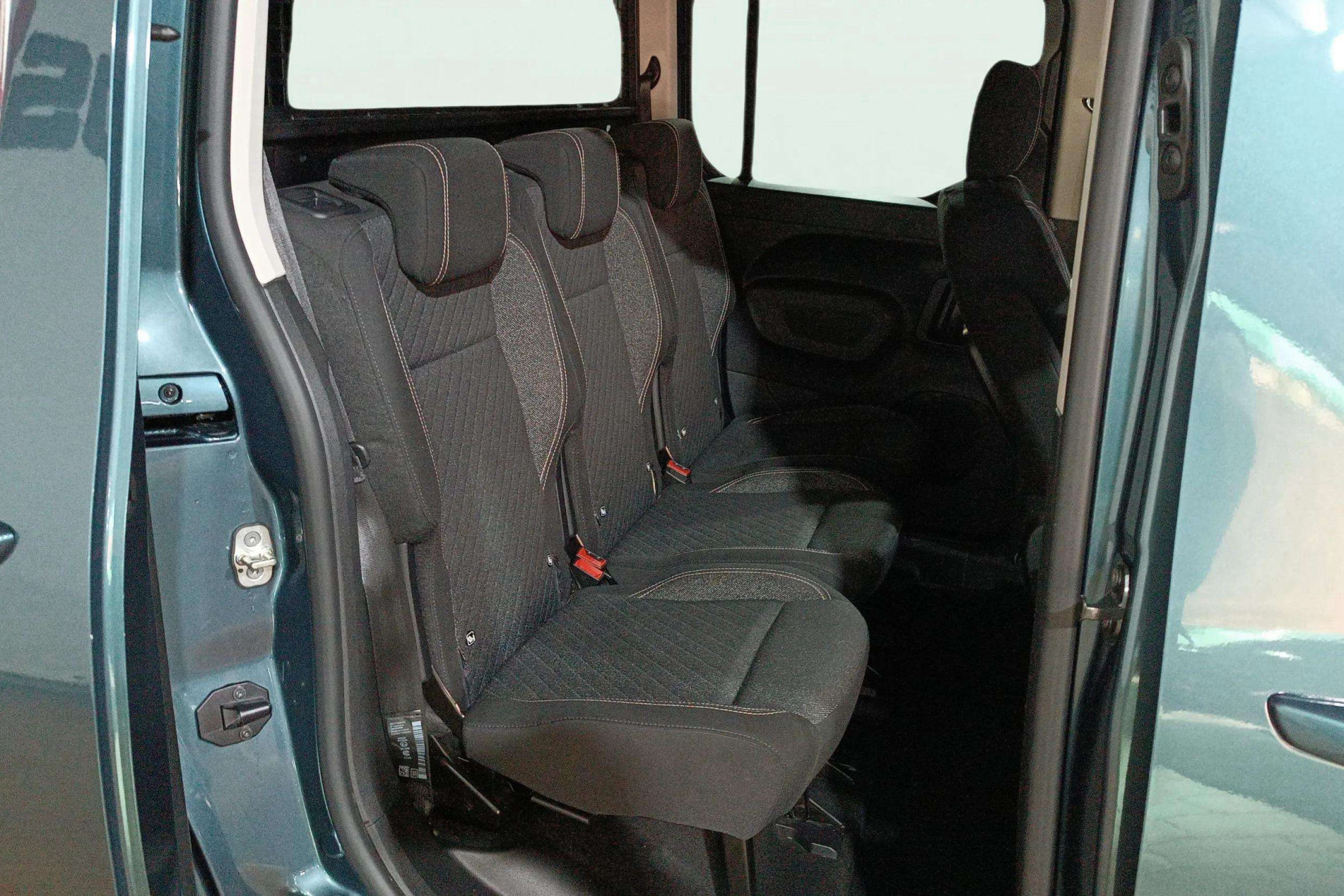 Peugeot Rifter Allure Business Std. BlueHDi 100 - foto 15