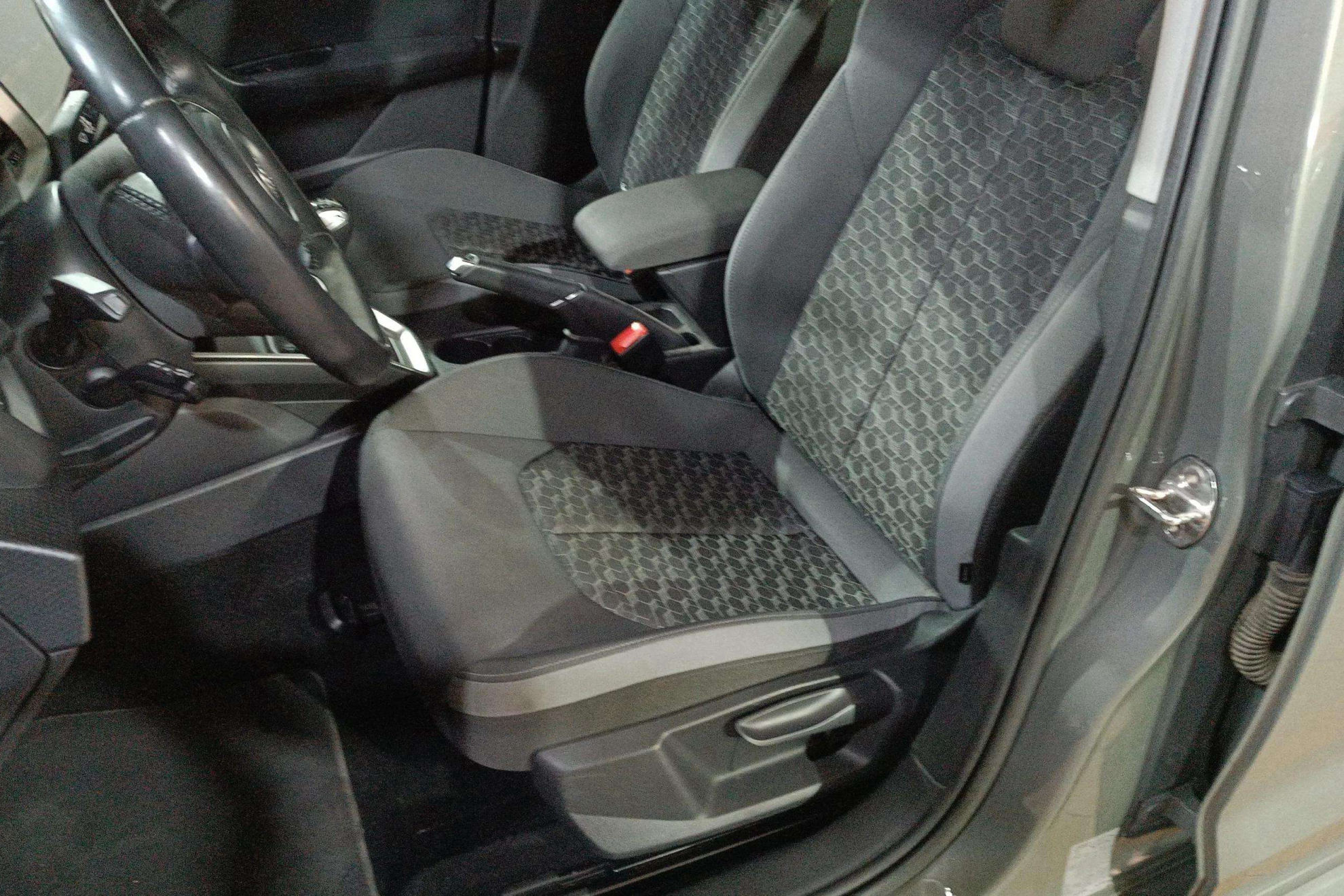 Audi A1 Sportback S line 30 TFSI - foto 14