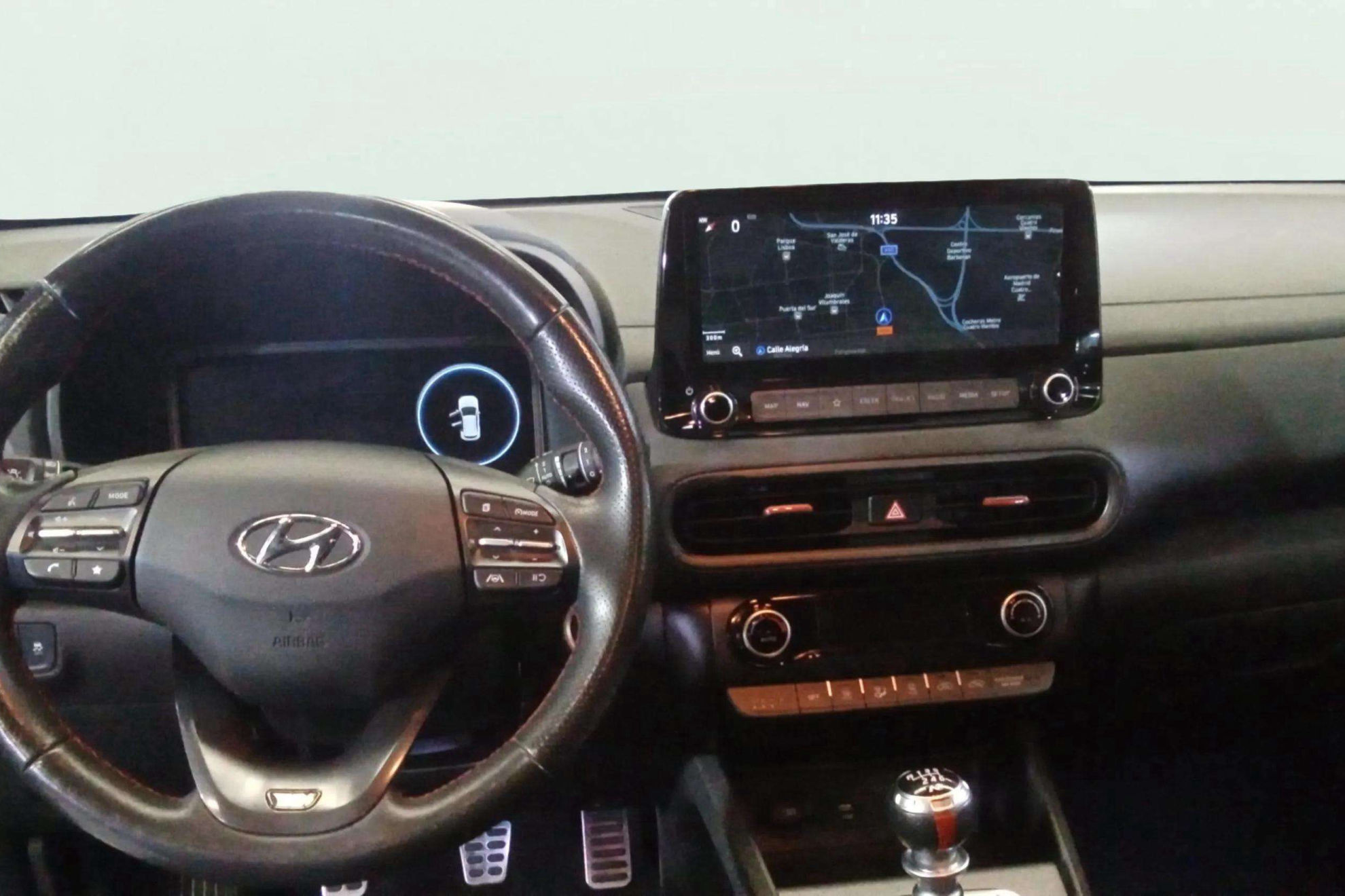 Hyundai Kona 1.0 T-GDi 48V Maxx 4x2 - foto 13