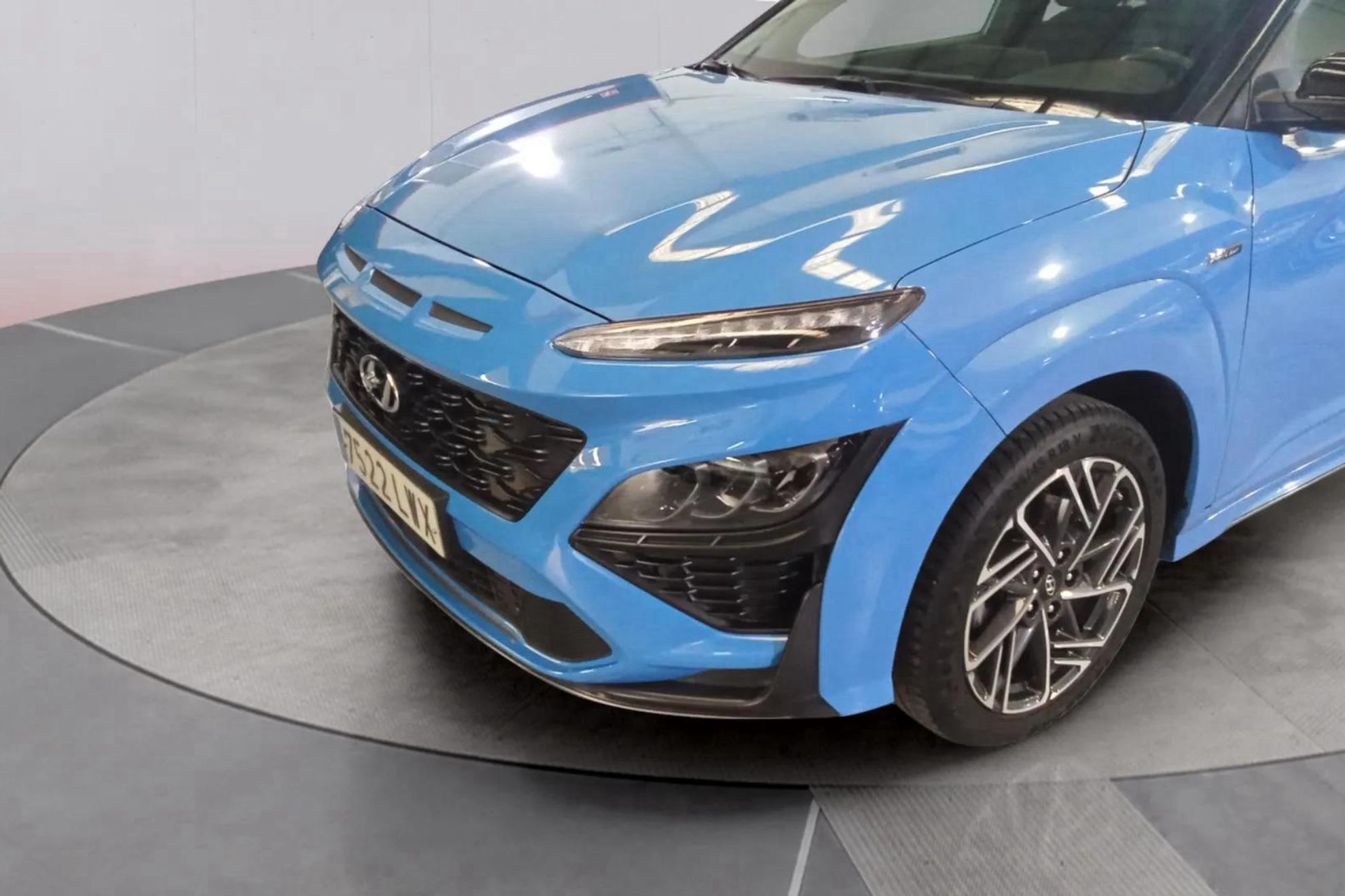Hyundai Kona 1.0 T-GDi 48V Maxx 4x2 - foto 12