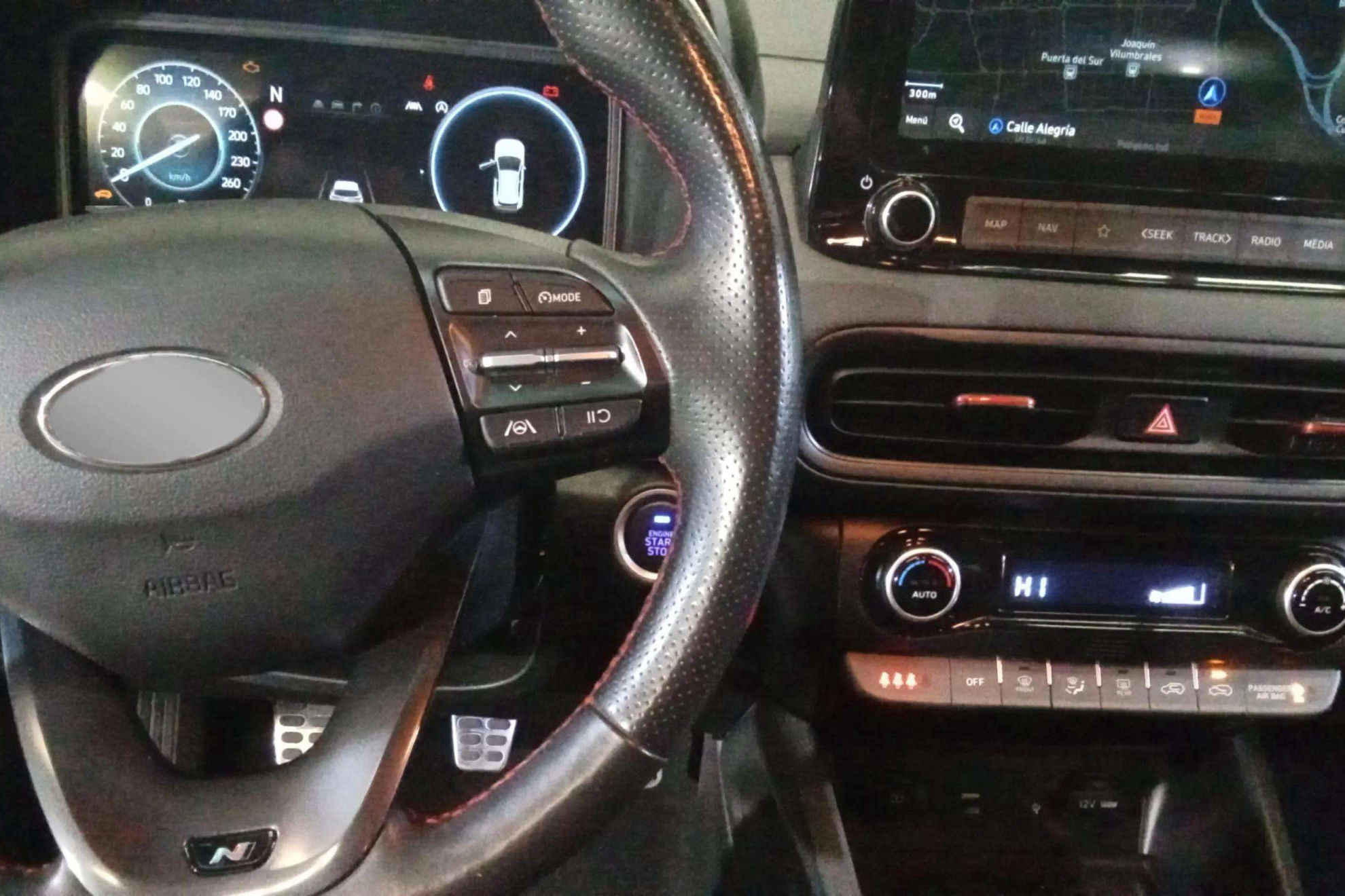 Hyundai Kona 1.0 T-GDi 48V Maxx 4x2 - foto 18