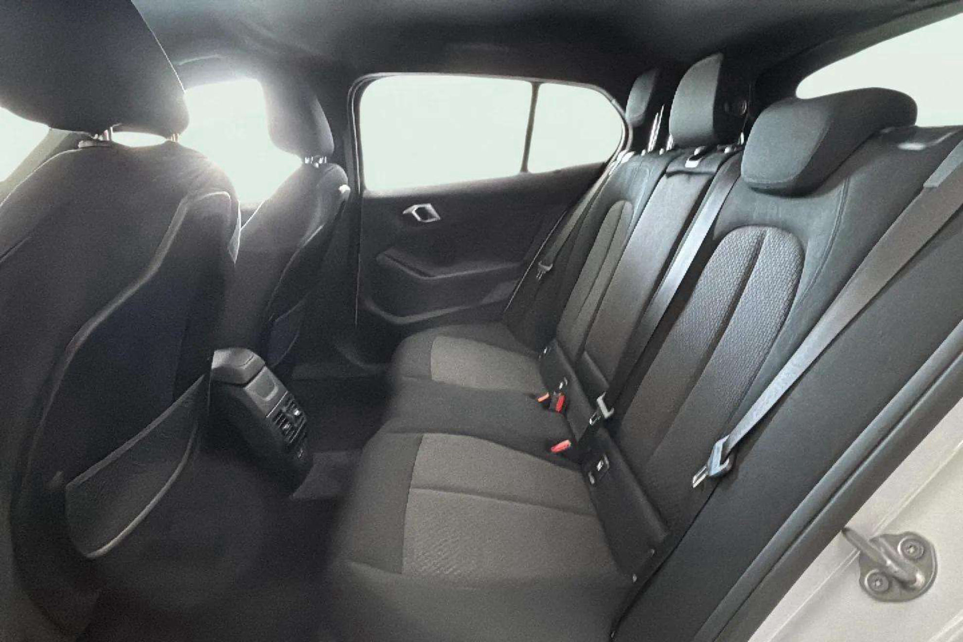 BMW Serie 1 118d - foto 14