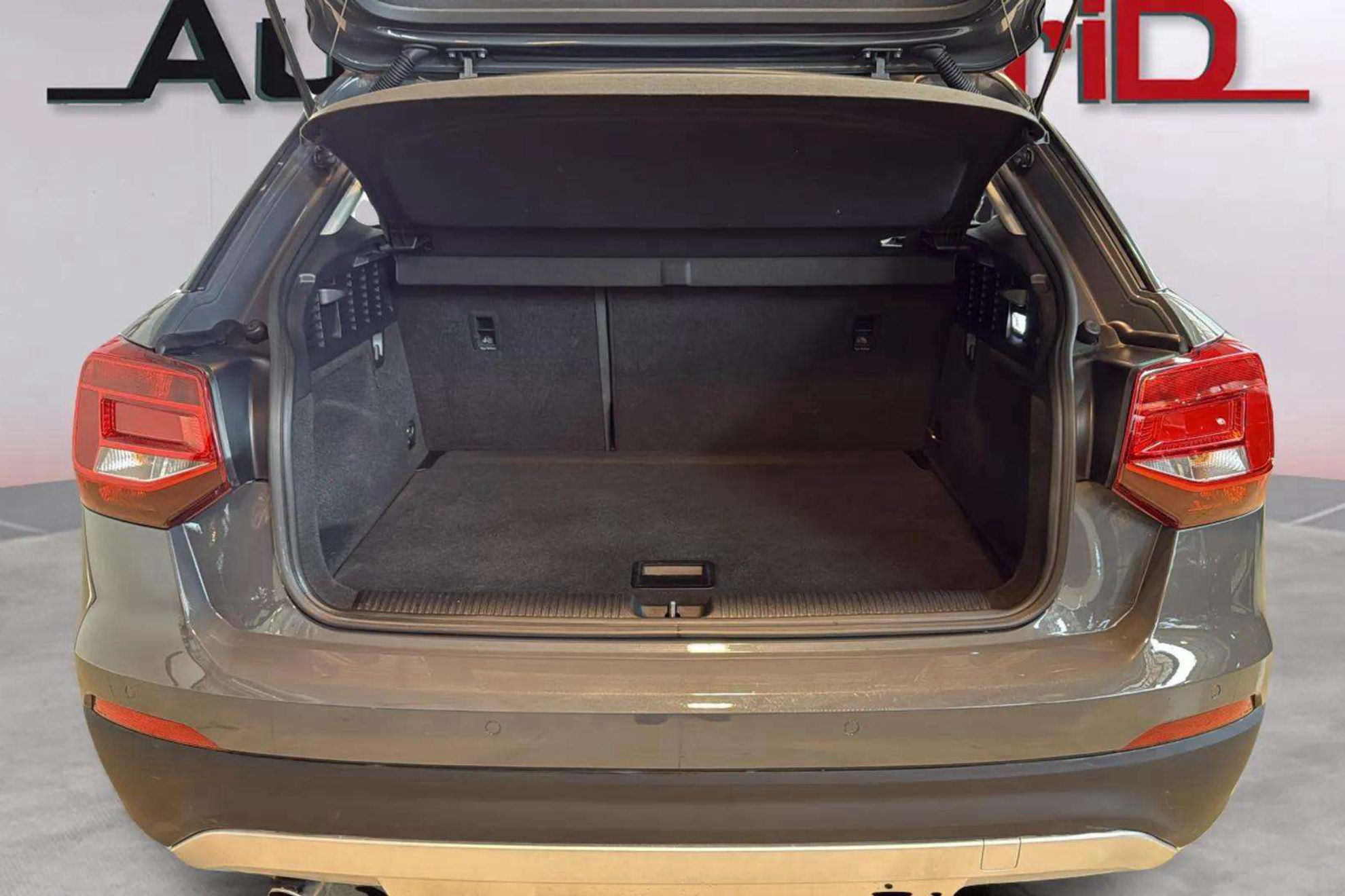 Audi Q2 Design 30 TFSI - foto 7