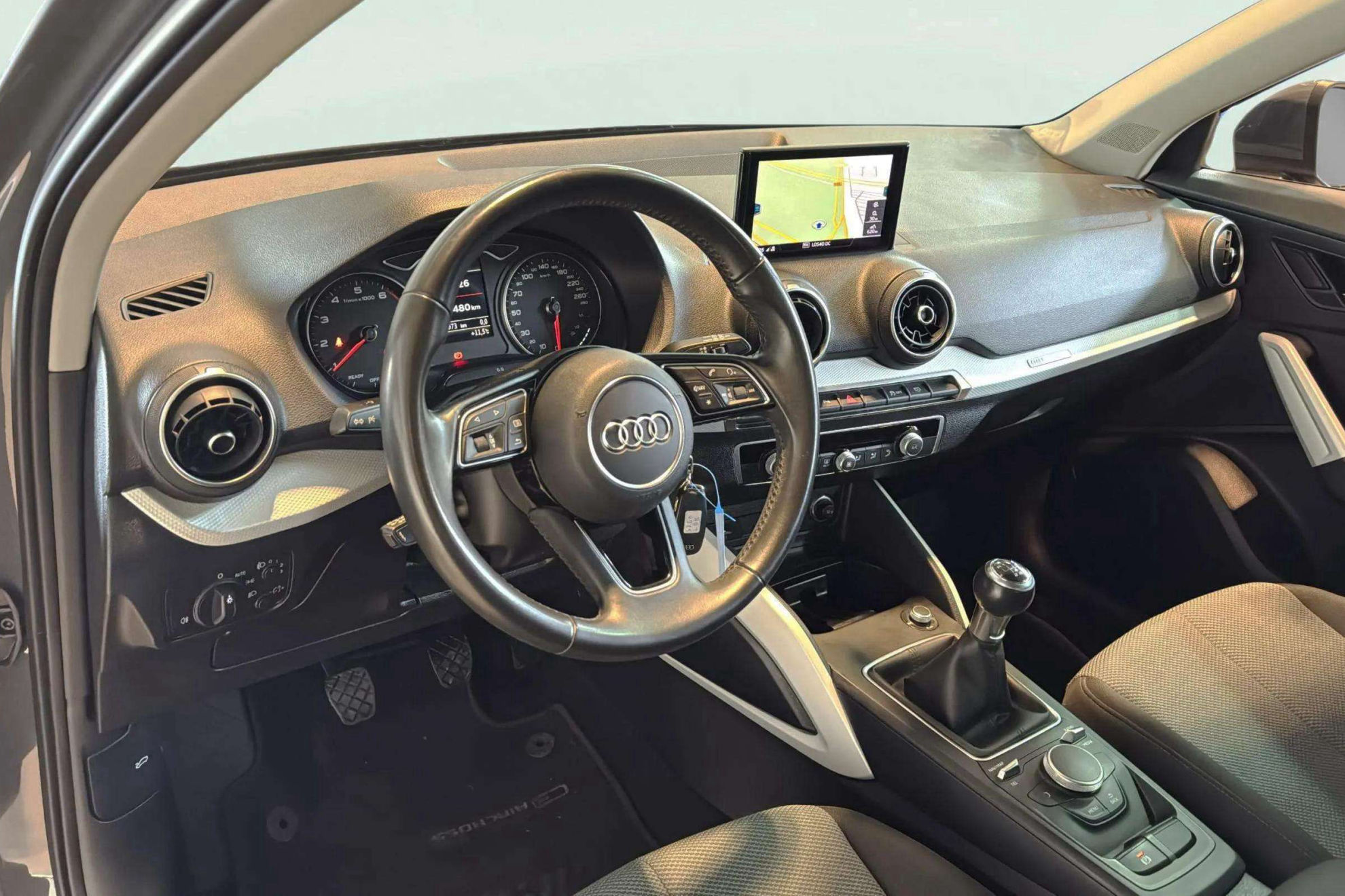 Audi Q2 Design 30 TFSI - foto 11