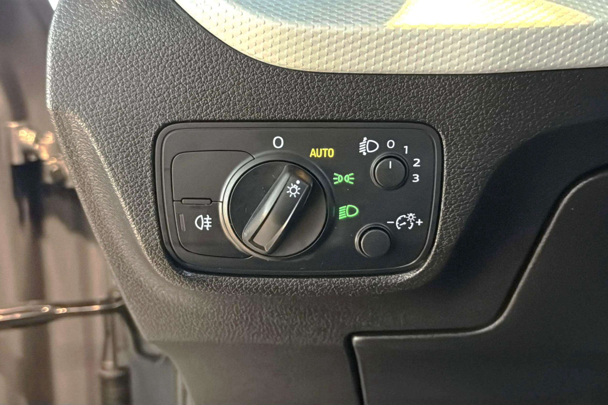Audi Q2 Design 30 TFSI - foto 15