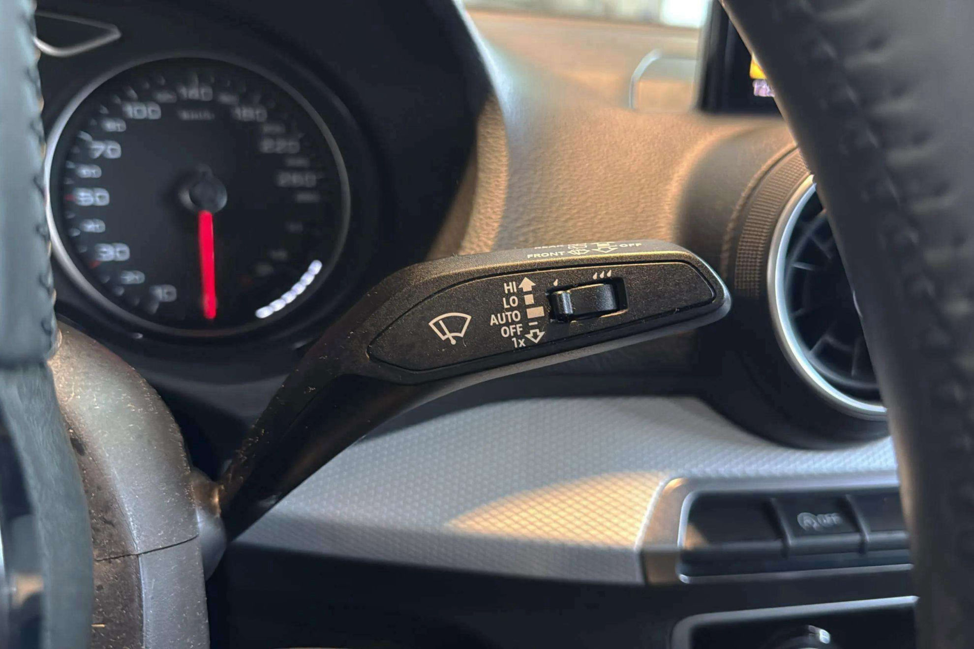 Audi Q2 Design 30 TFSI - foto 18