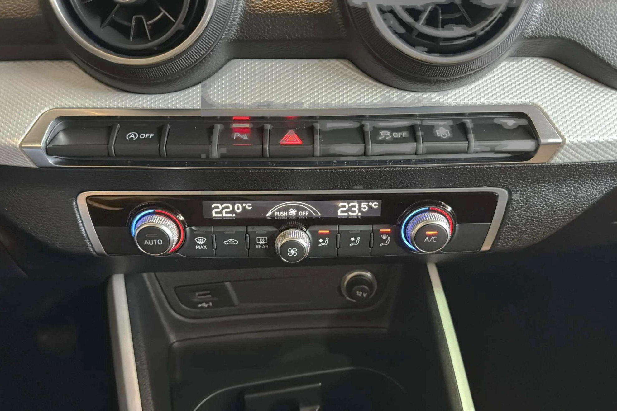 Audi Q2 Design 30 TFSI - foto 24