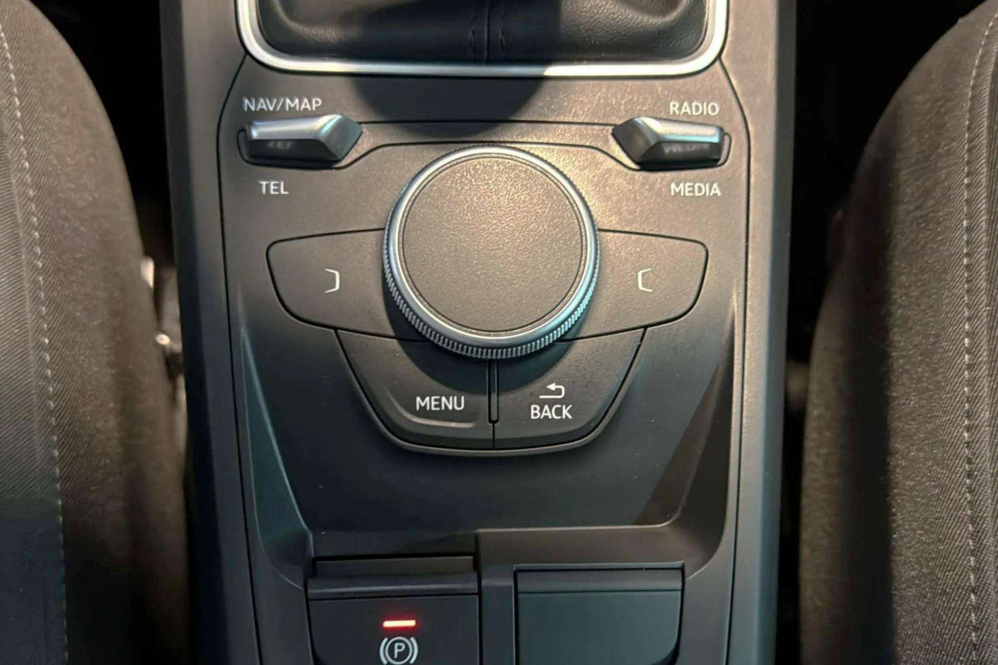 Audi Q2 Design 30 TFSI - foto 26