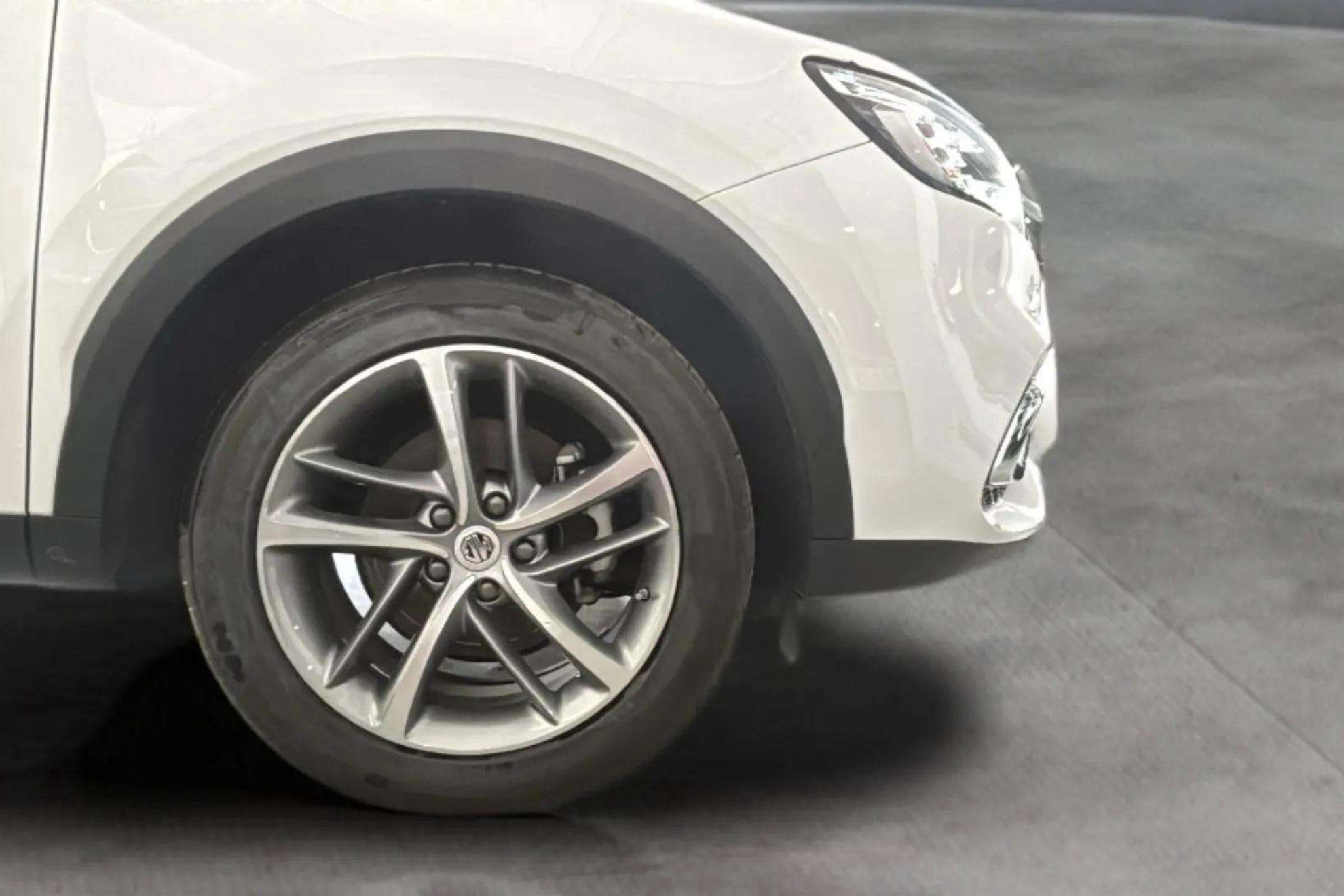 MG HS 1.5 Turbo GDI Luxury DCT - foto 10