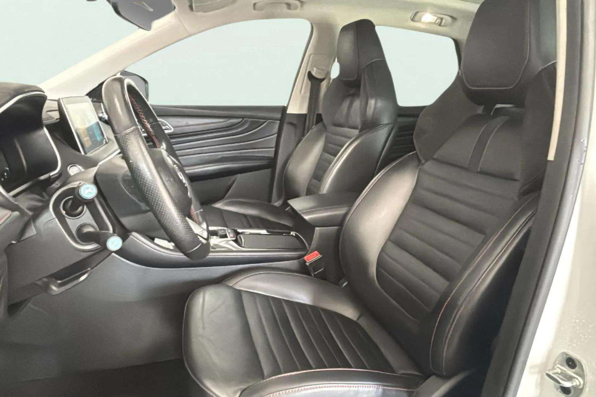 MG HS 1.5 Turbo GDI Luxury DCT - foto 11