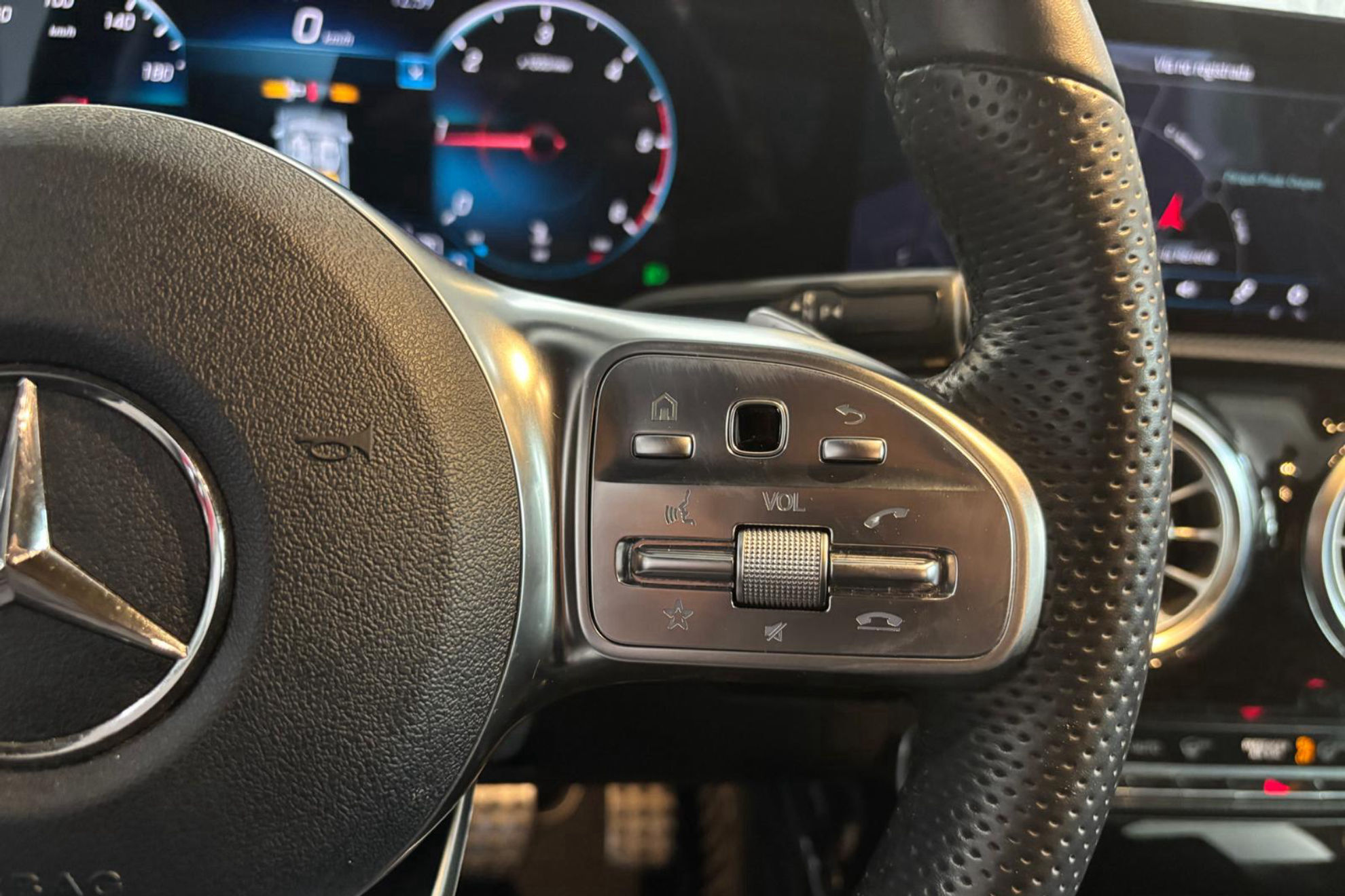 Mercedes-Benz Clase A A 180 d - foto 17