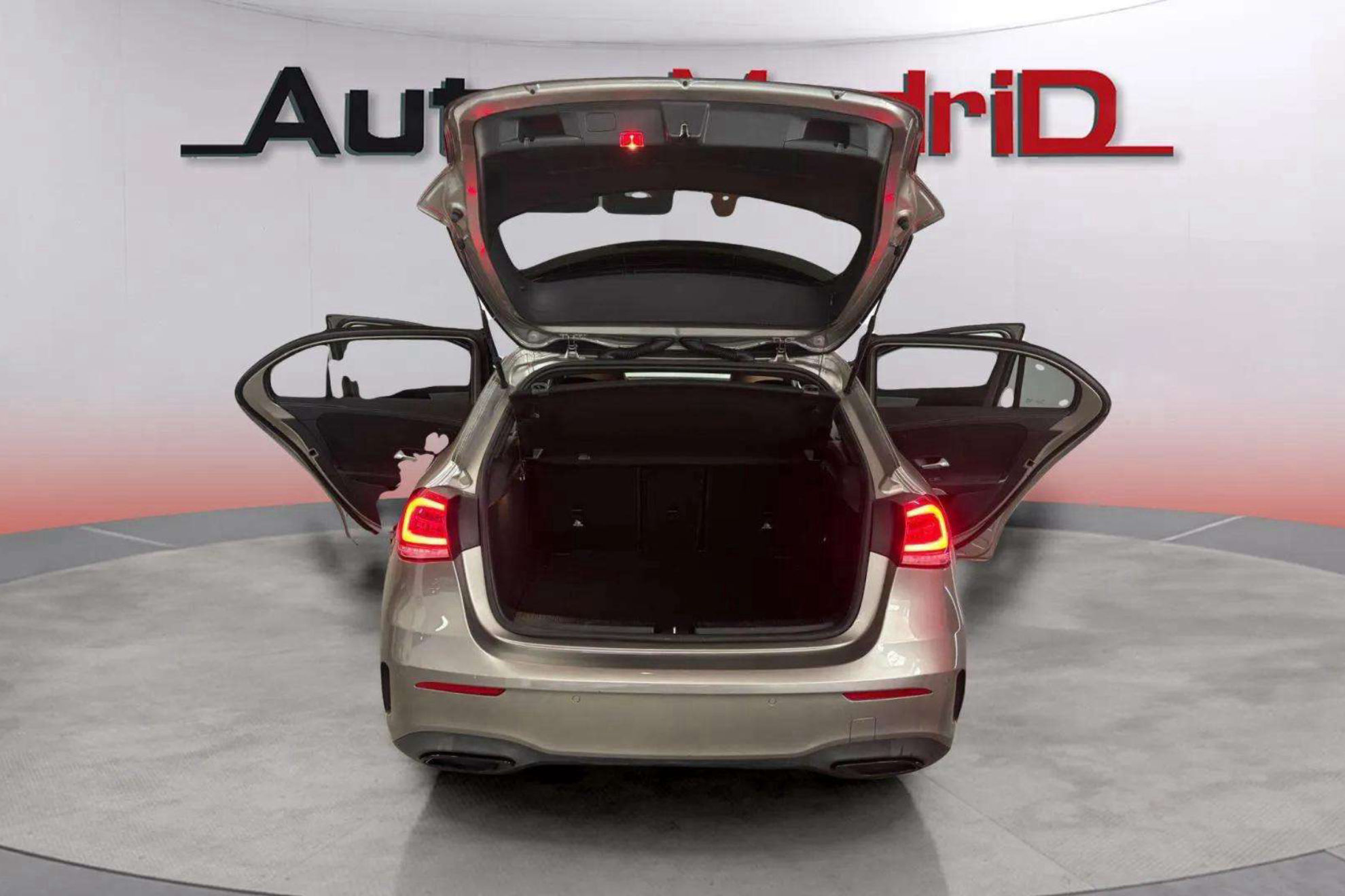 Mercedes-Benz Clase A A 180 d - foto 5