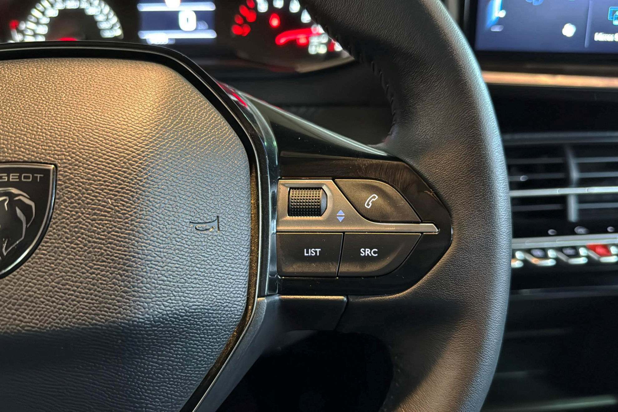 Peugeot 208 Active PureTech 100 - foto 18