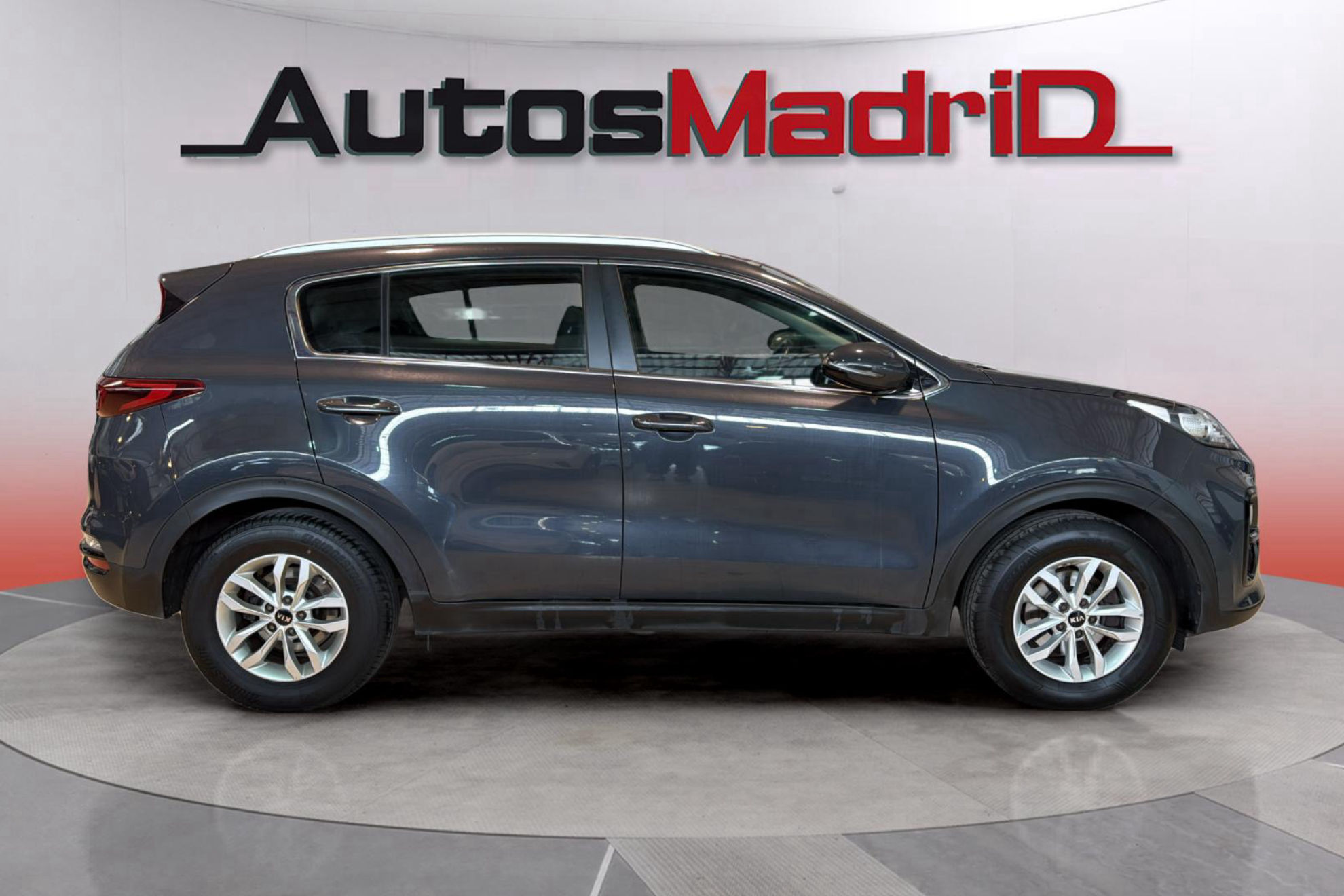 Kia Sportage 1.6 MHEV Drive 4x2 - foto 9