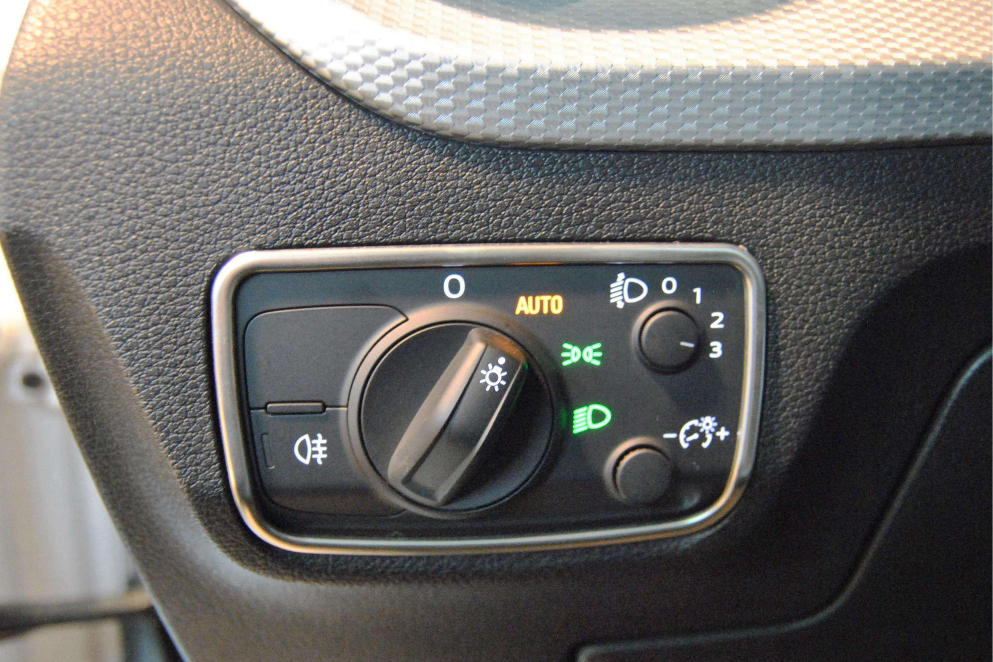 Audi Q2 Advanced 30 TDI S tronic - foto 13