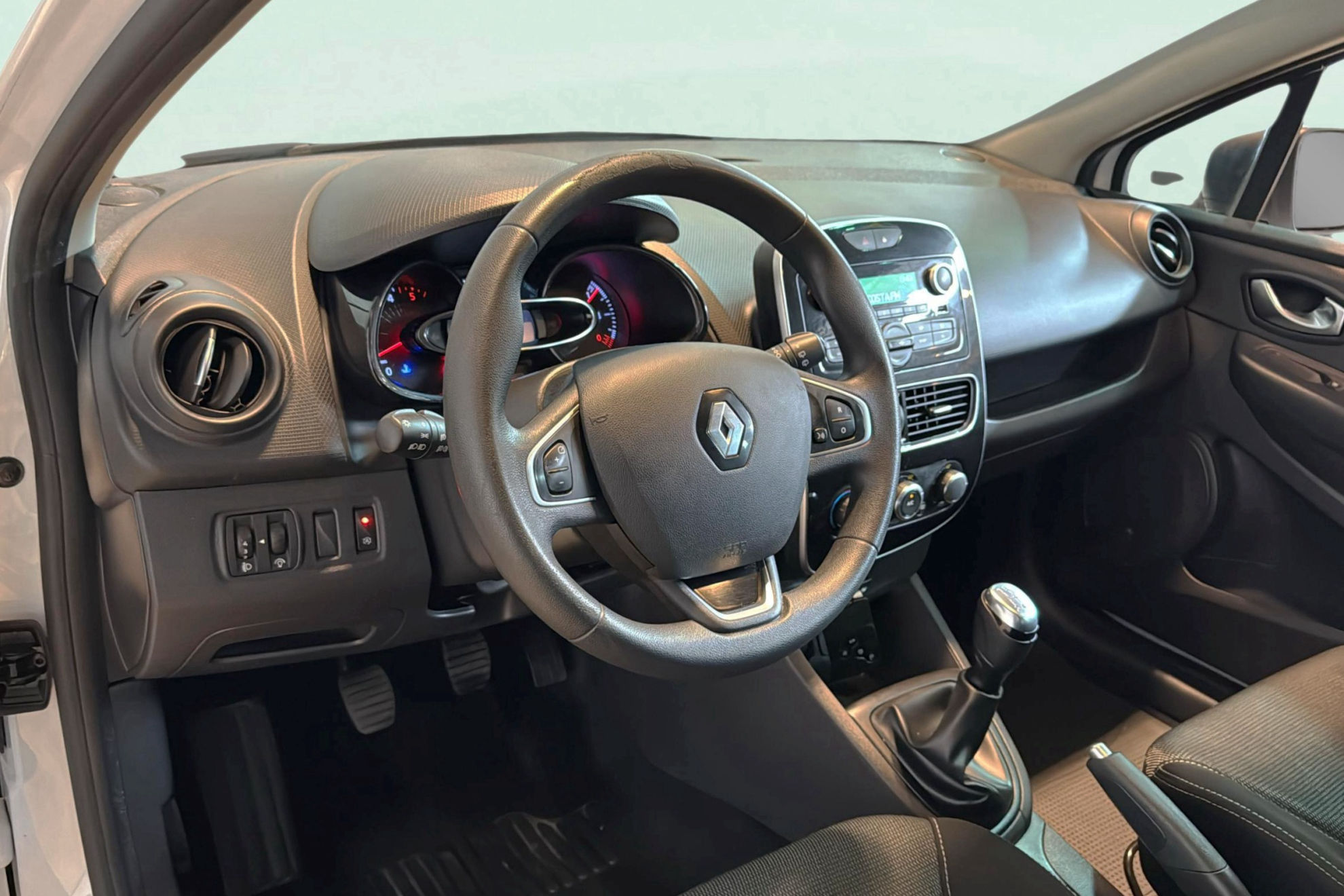 Renault Clio Life Energy dCi - foto 11
