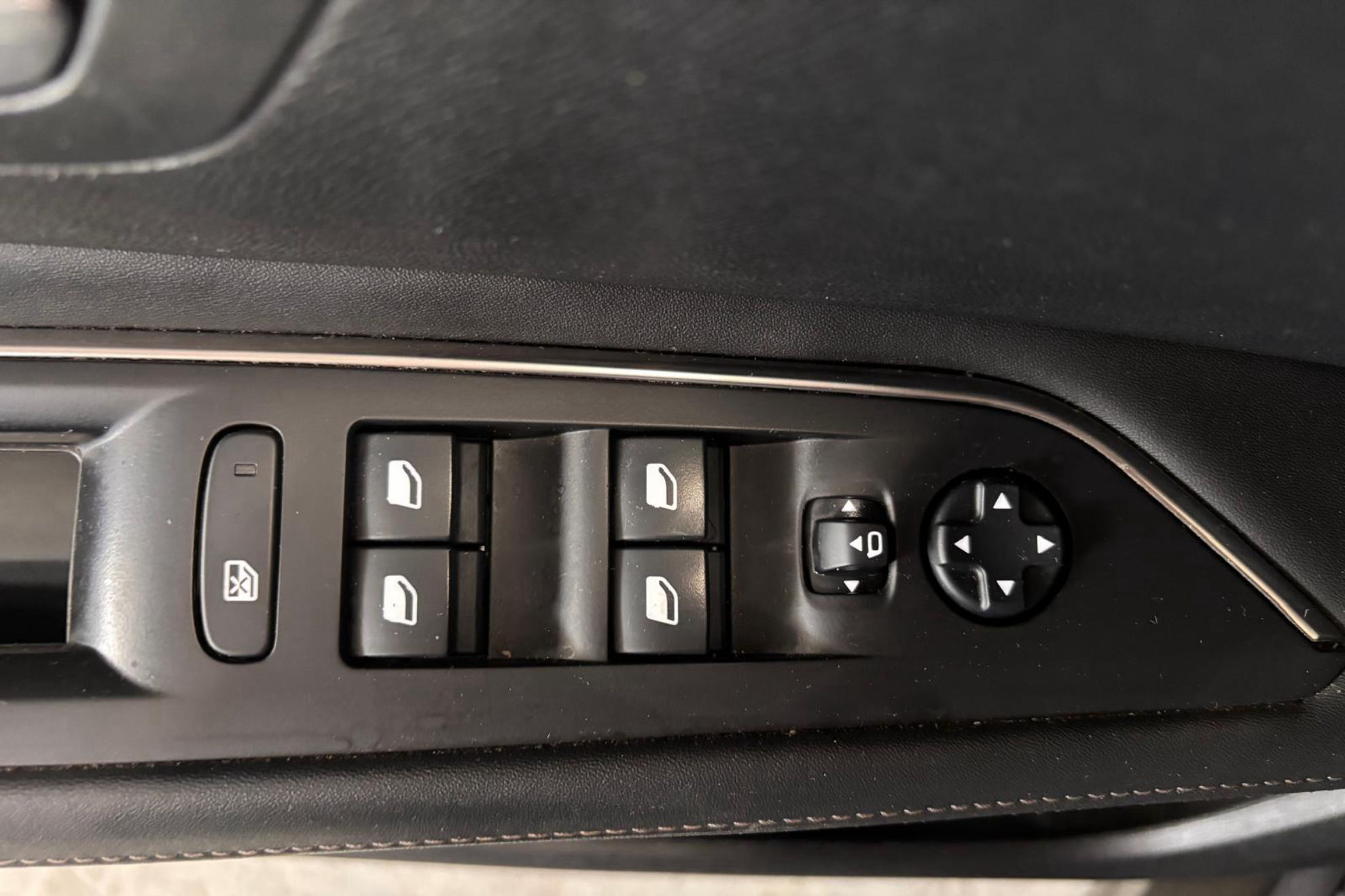 Peugeot 3008 225 e-EAT8 Allure Pack - foto 12