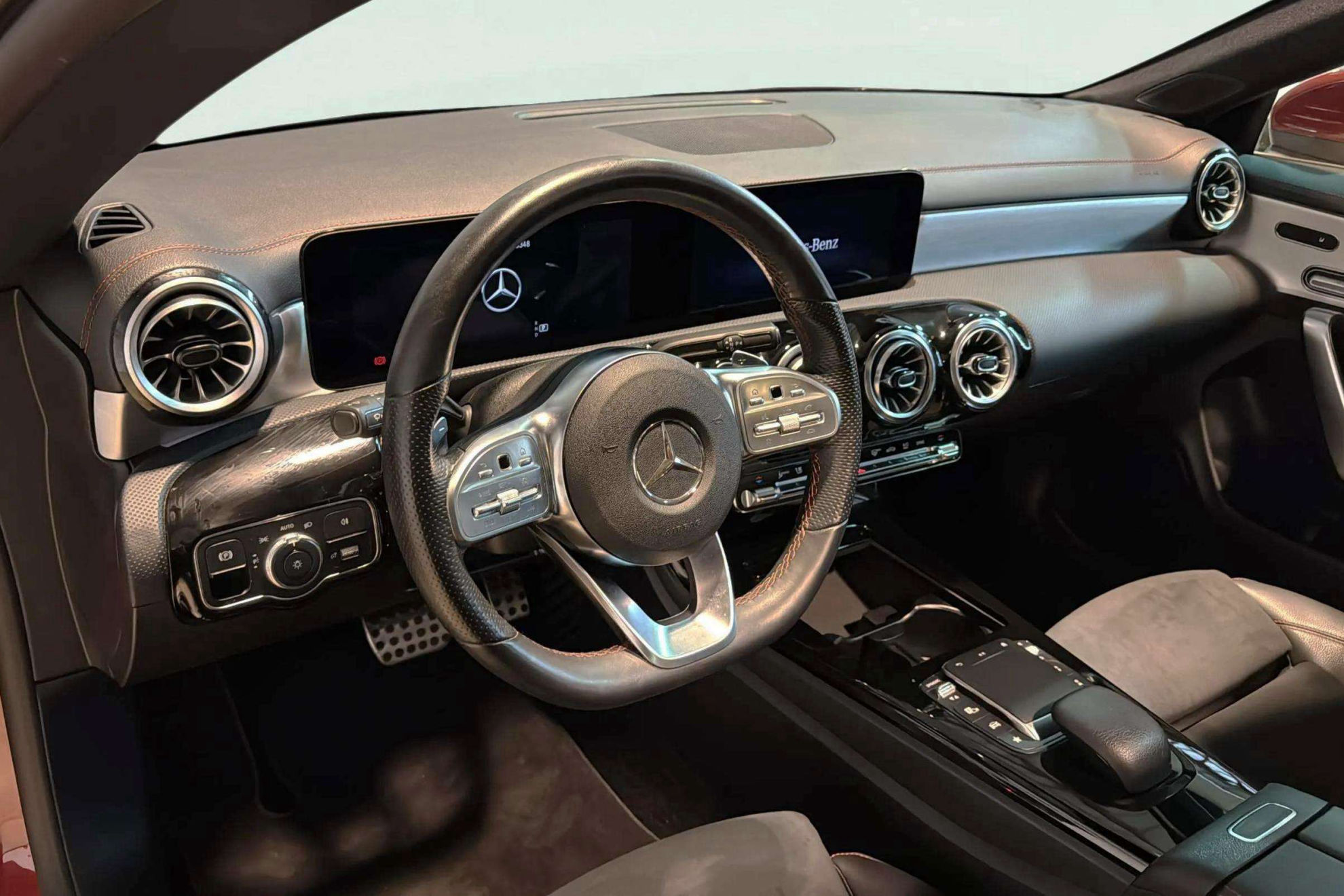 Mercedes-Benz CLA 200 D DCT Shooting Brake - foto 12