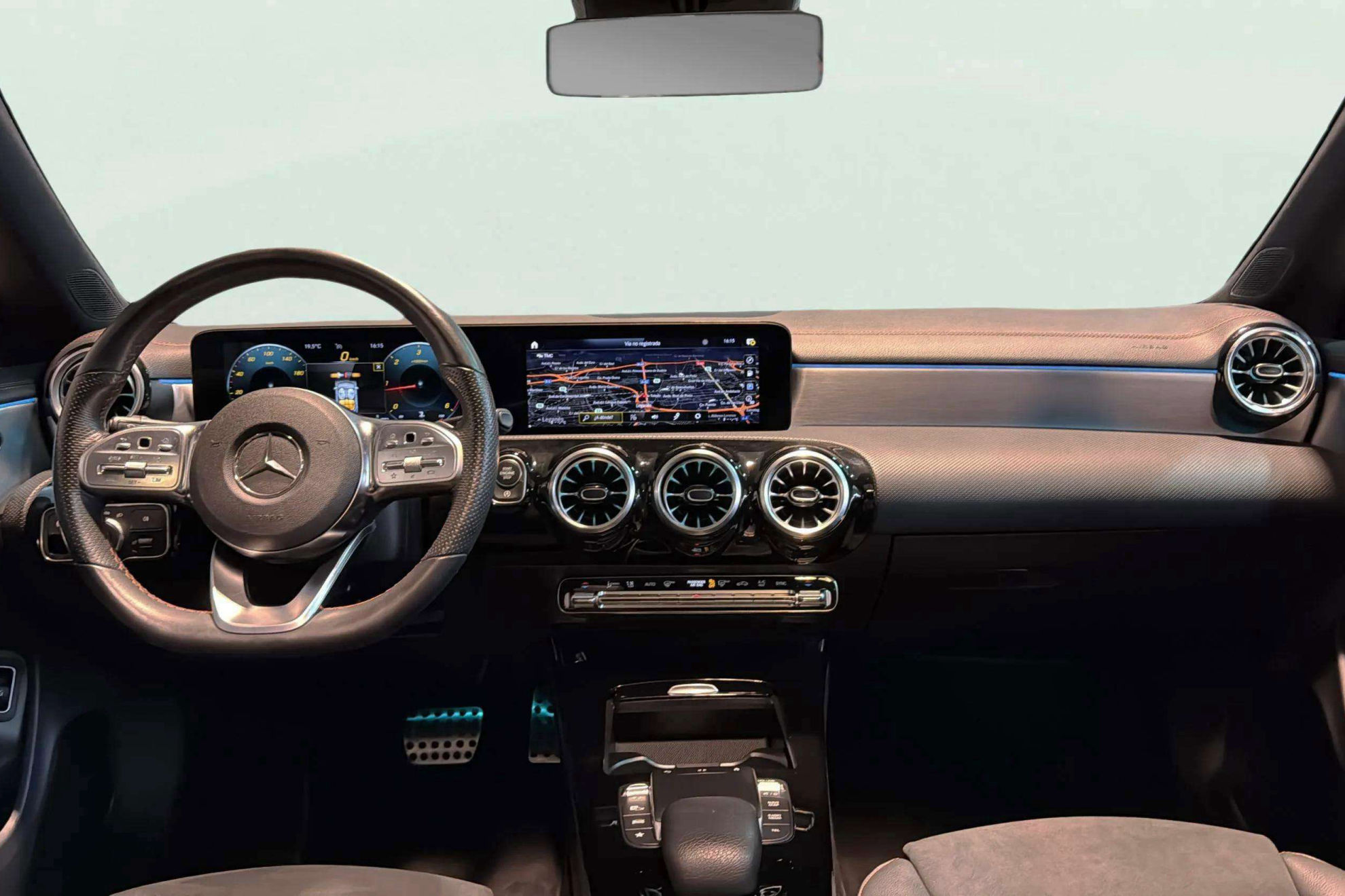 Mercedes-Benz CLA 200 D DCT Shooting Brake - foto 18
