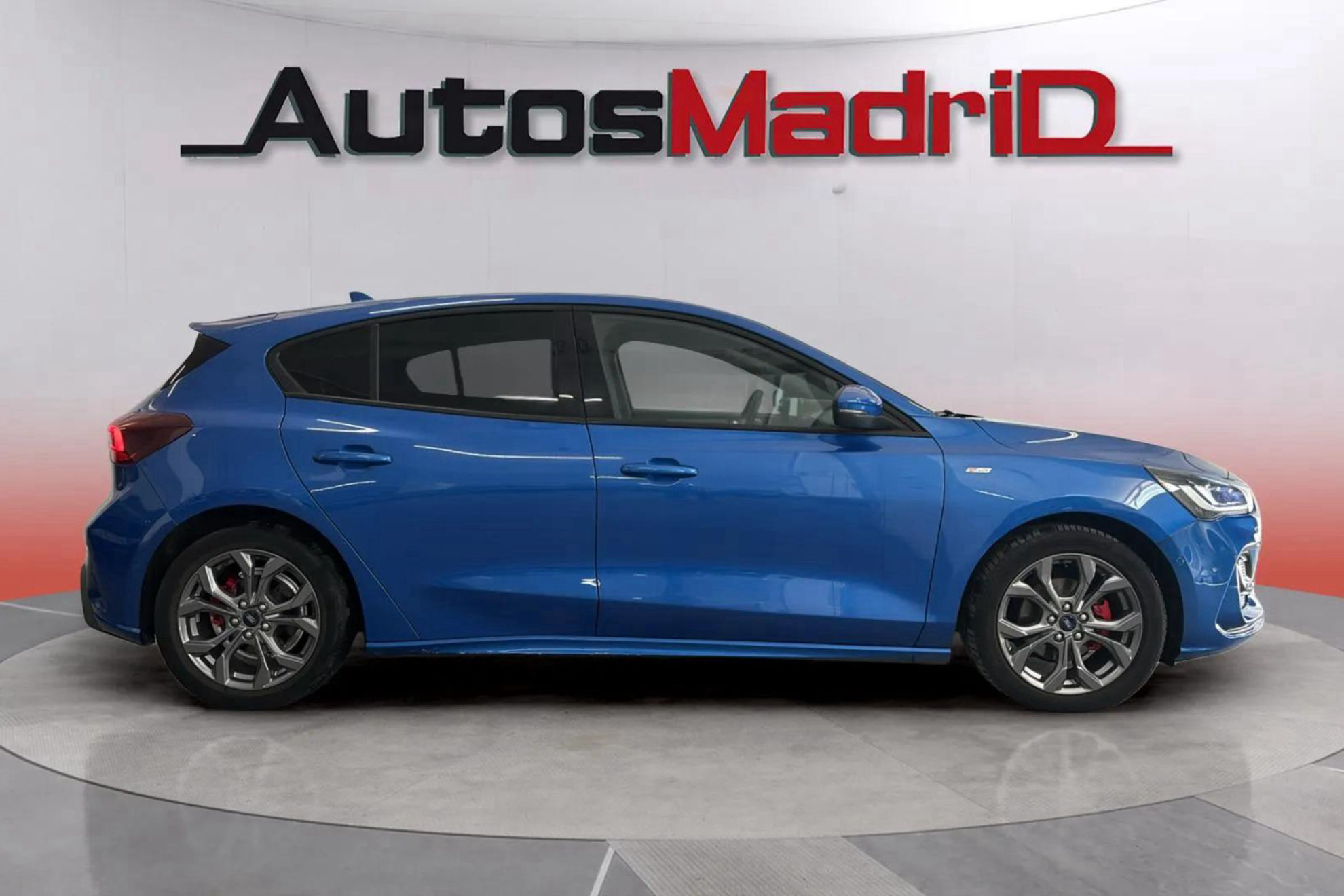Ford Focus 1.0 EcoBoost MHEV ST-Line - foto 4