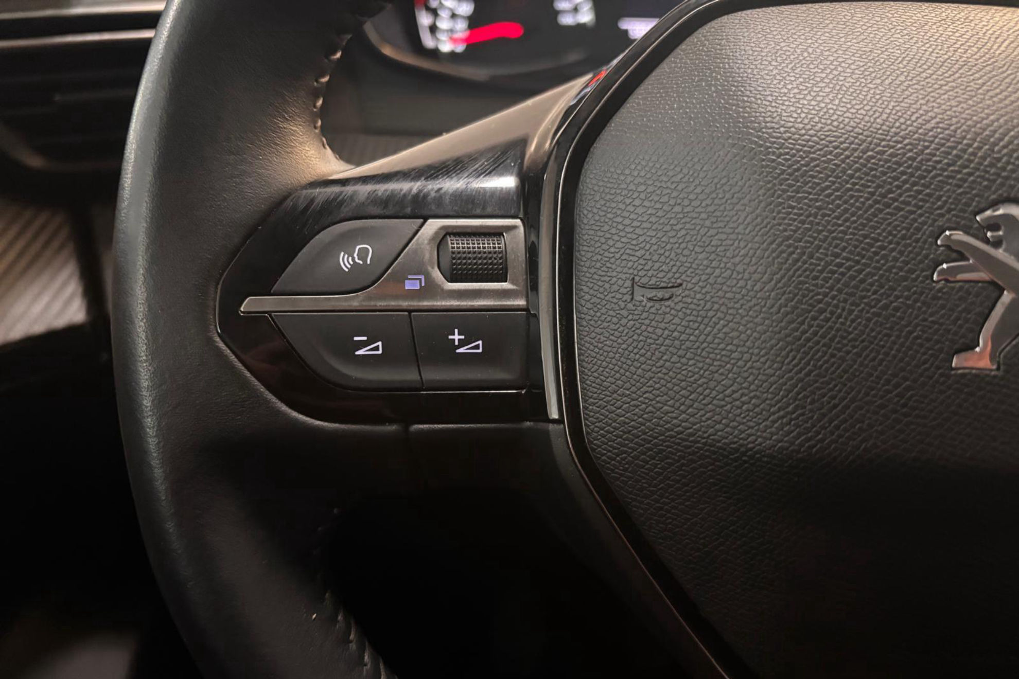 Peugeot 2008 Active Pack BlueHDi - foto 16