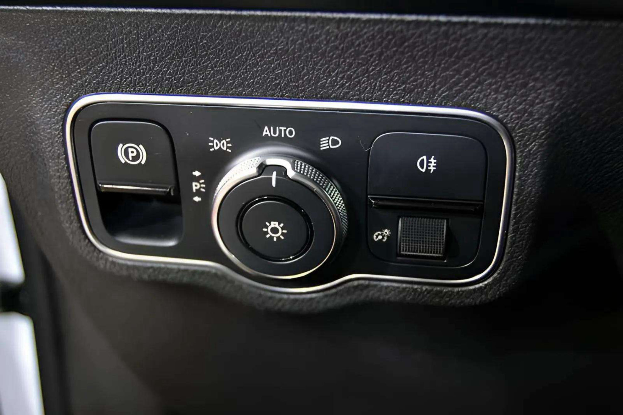 Mercedes-Benz GLB 1.3 GLB 180 DCT - foto 15