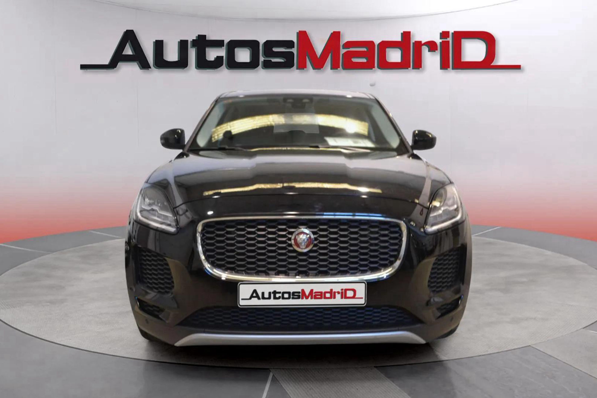 Jaguar E-Pace 2.0D - foto 2