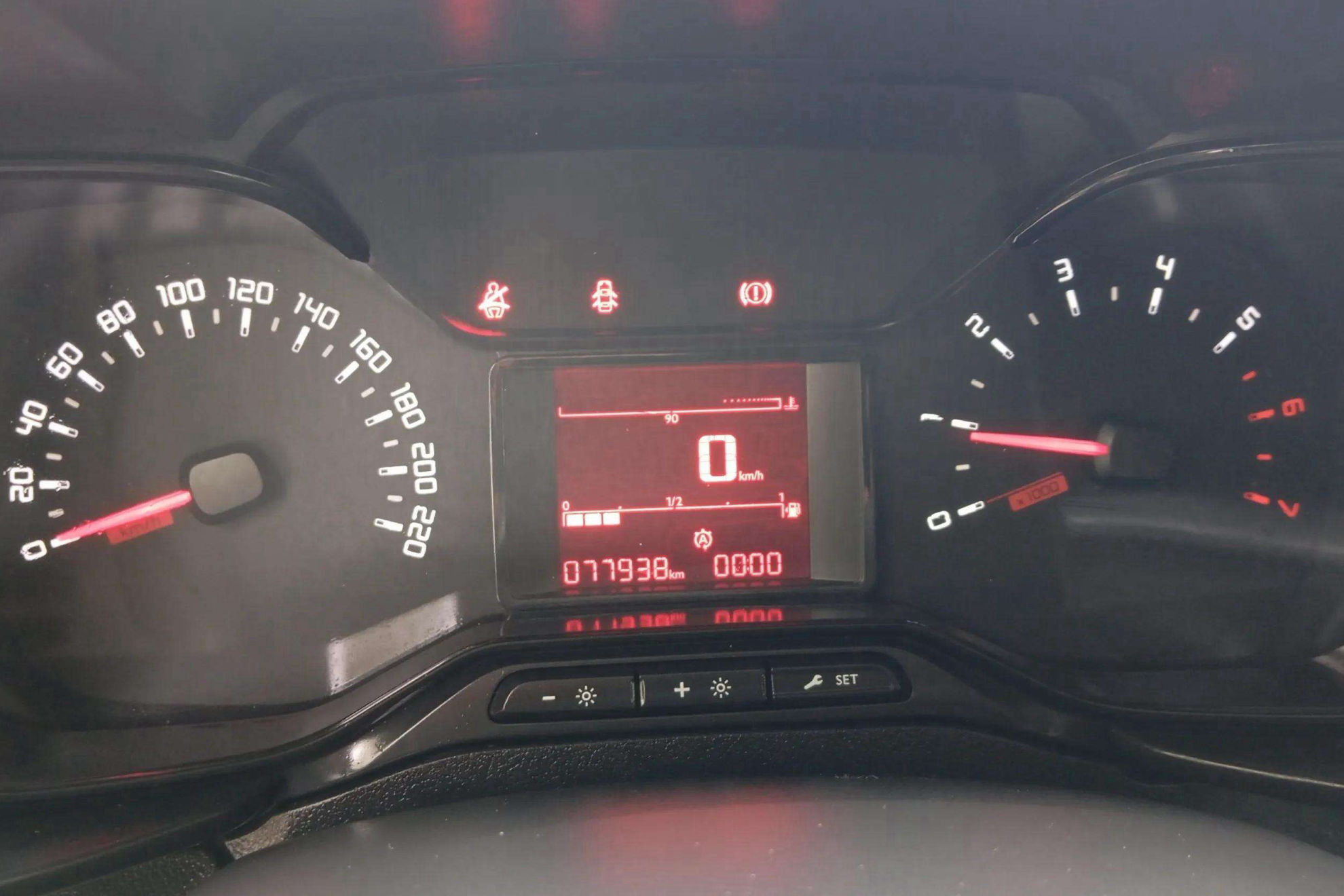 Citroën Berlingo Talla M BlueHDi 100 Club - foto 12