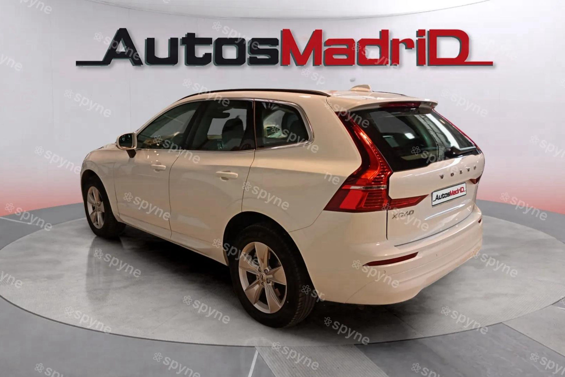 Volvo XC60 2.0 B4 D Core - foto 5