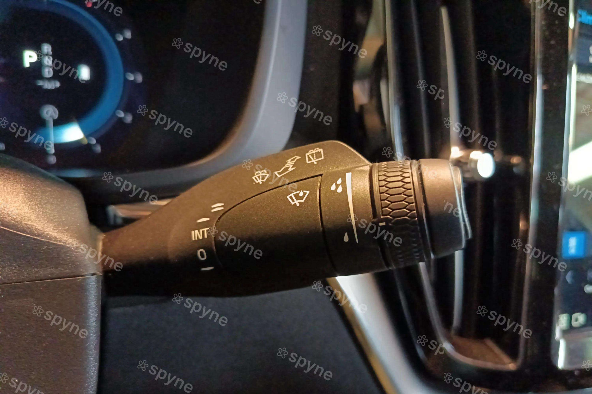 Volvo XC60 2.0 B4 D Core - foto 18