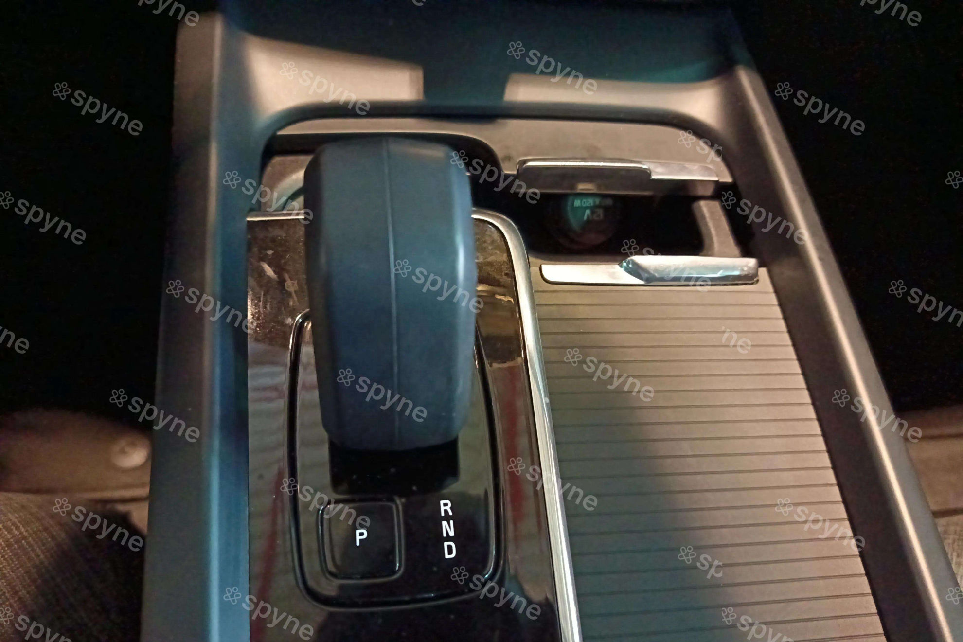 Volvo XC60 2.0 B4 D Core - foto 27