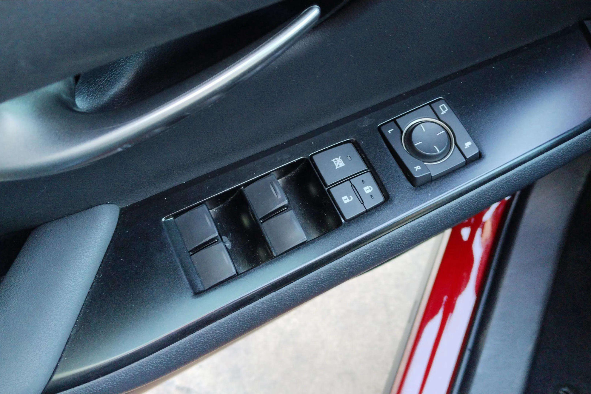 Lexus UX 2.0 250h Business - foto 15