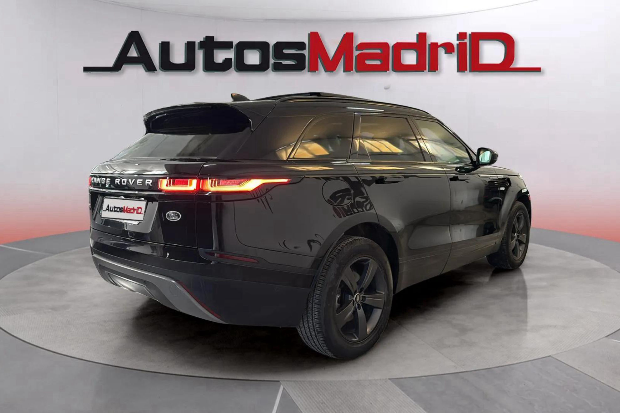 Land Rover Range Rover Velar 2.0 D240 SE 4WD - foto 7
