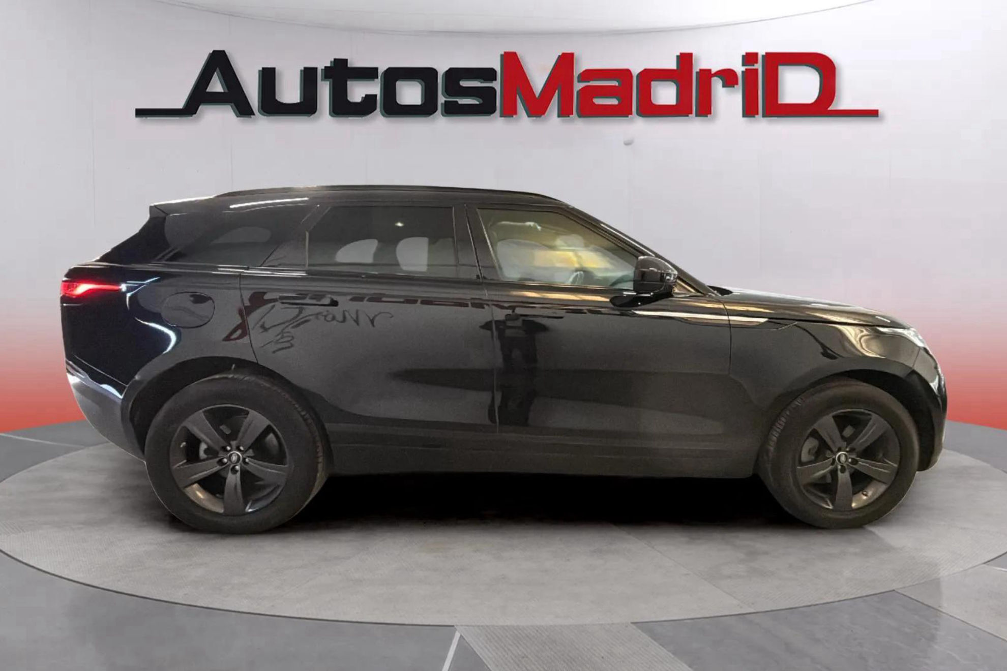 Land Rover Range Rover Velar 2.0 D240 SE 4WD - foto 8