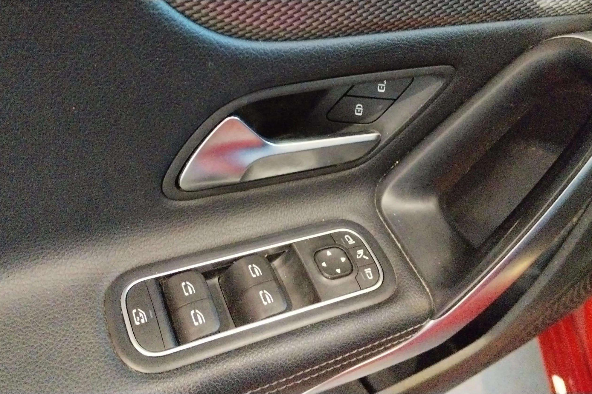 Mercedes-Benz Clase A A 180 d - foto 9