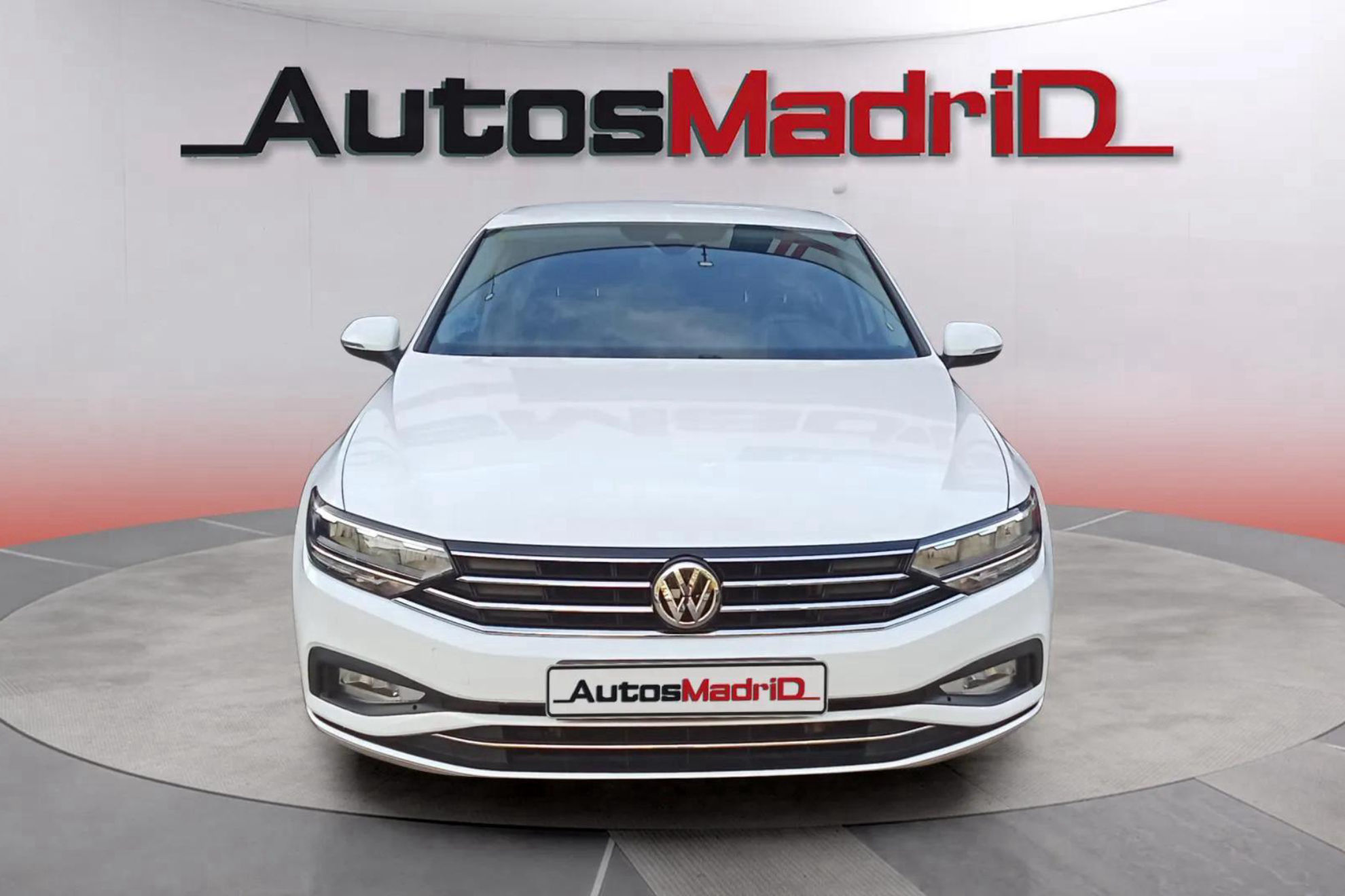 Volkswagen Passat 1.6 TDI DSG - foto 8