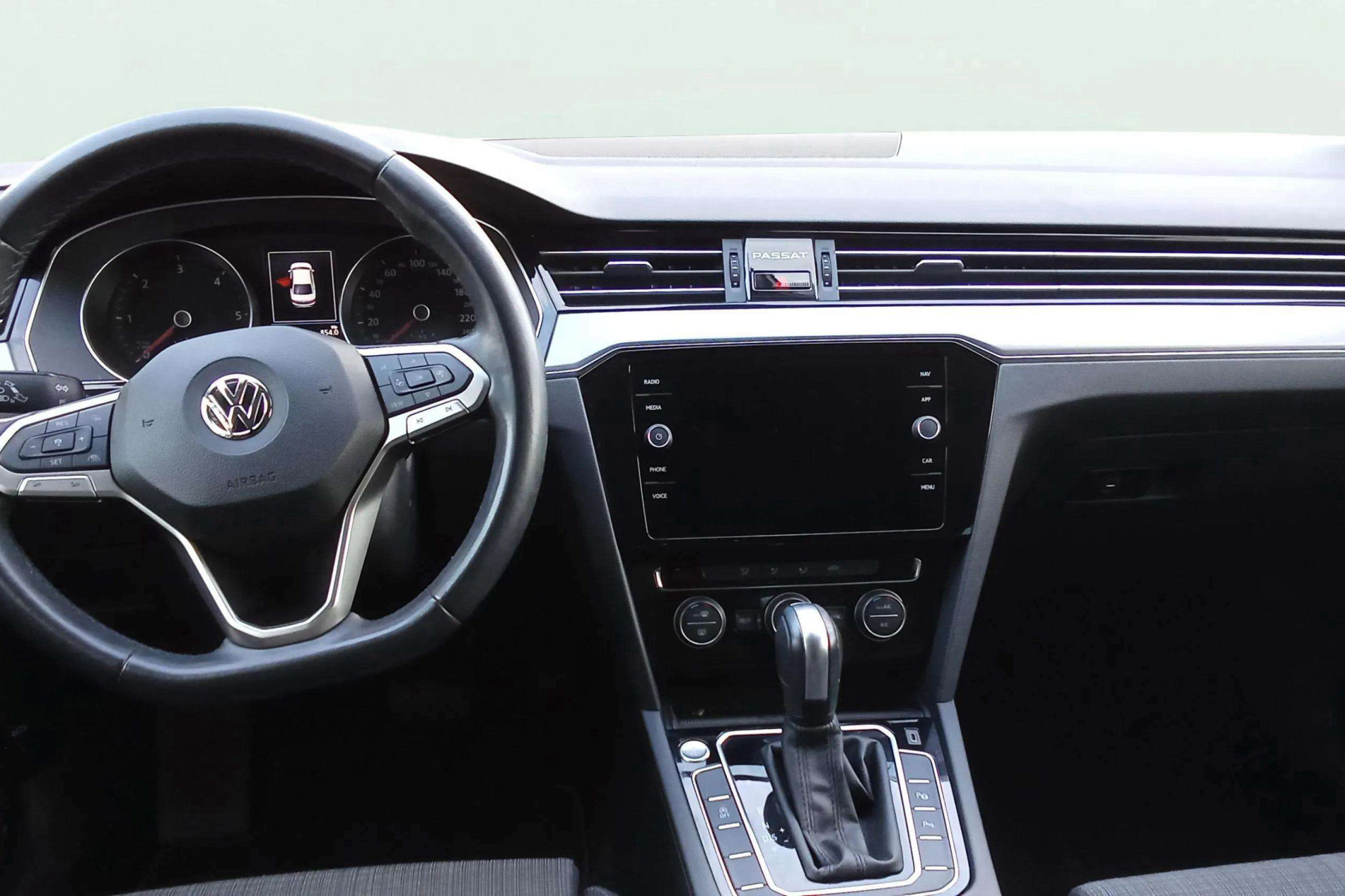 Volkswagen Passat 1.6 TDI DSG - foto 9