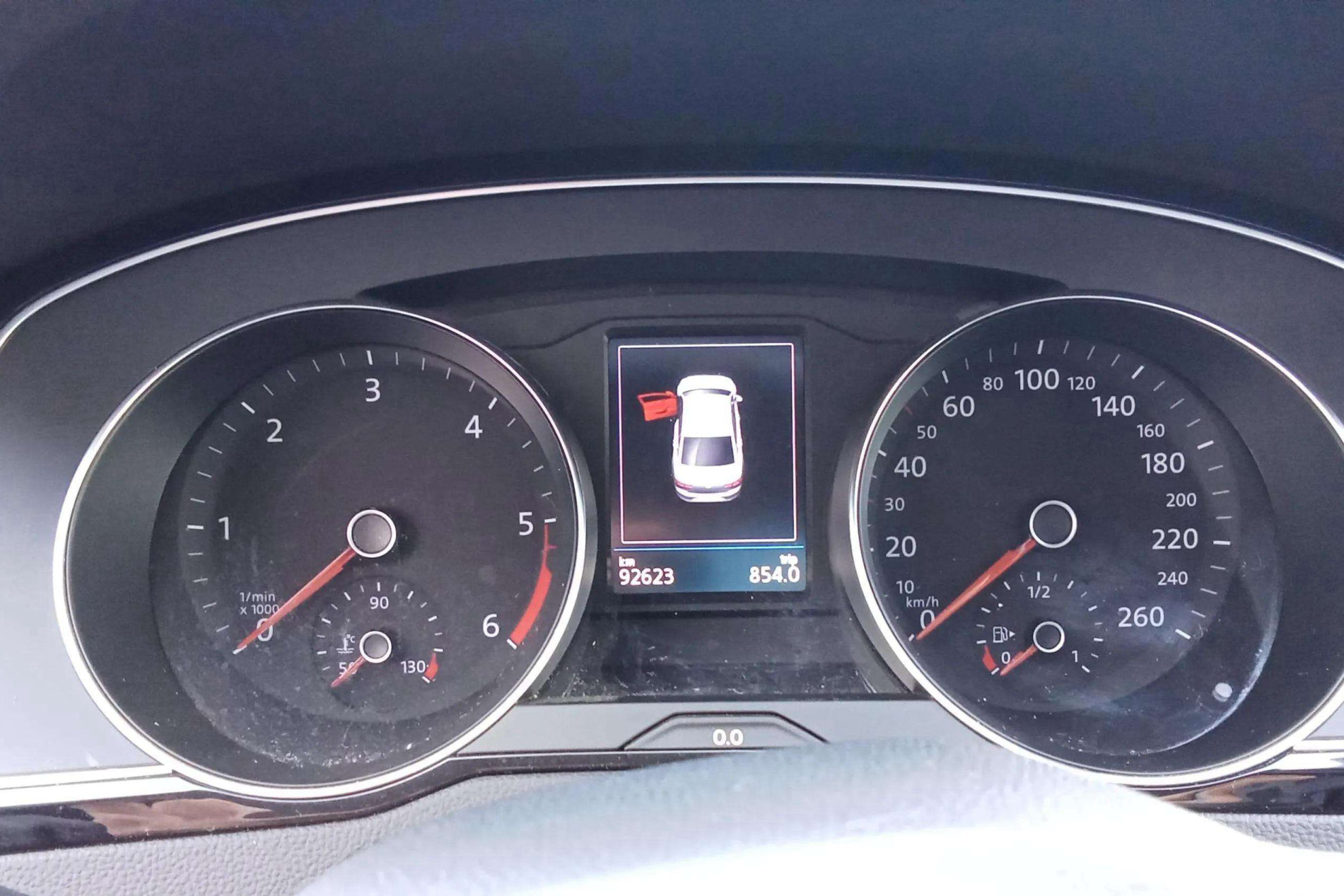 Volkswagen Passat 1.6 TDI DSG - foto 12