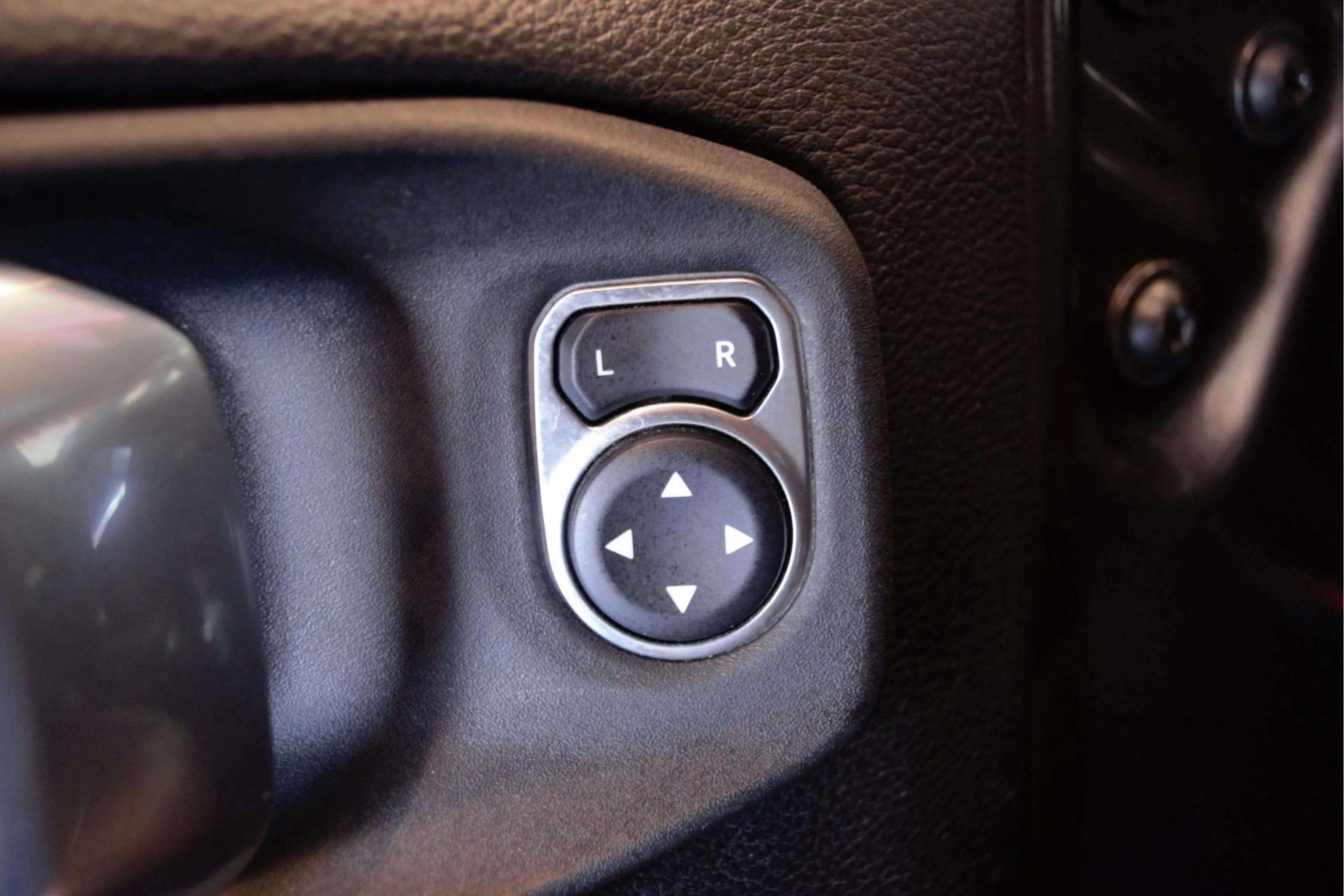 Jeep Gladiator 3.0 Ds 4wd Overland - foto 13